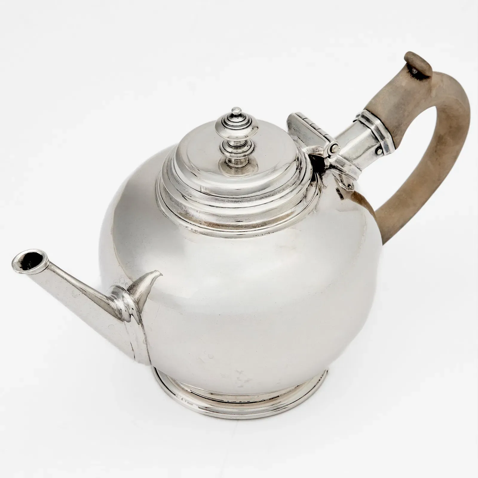 English George III Period Silver Teapot with Wood Handle thumbnail 2
