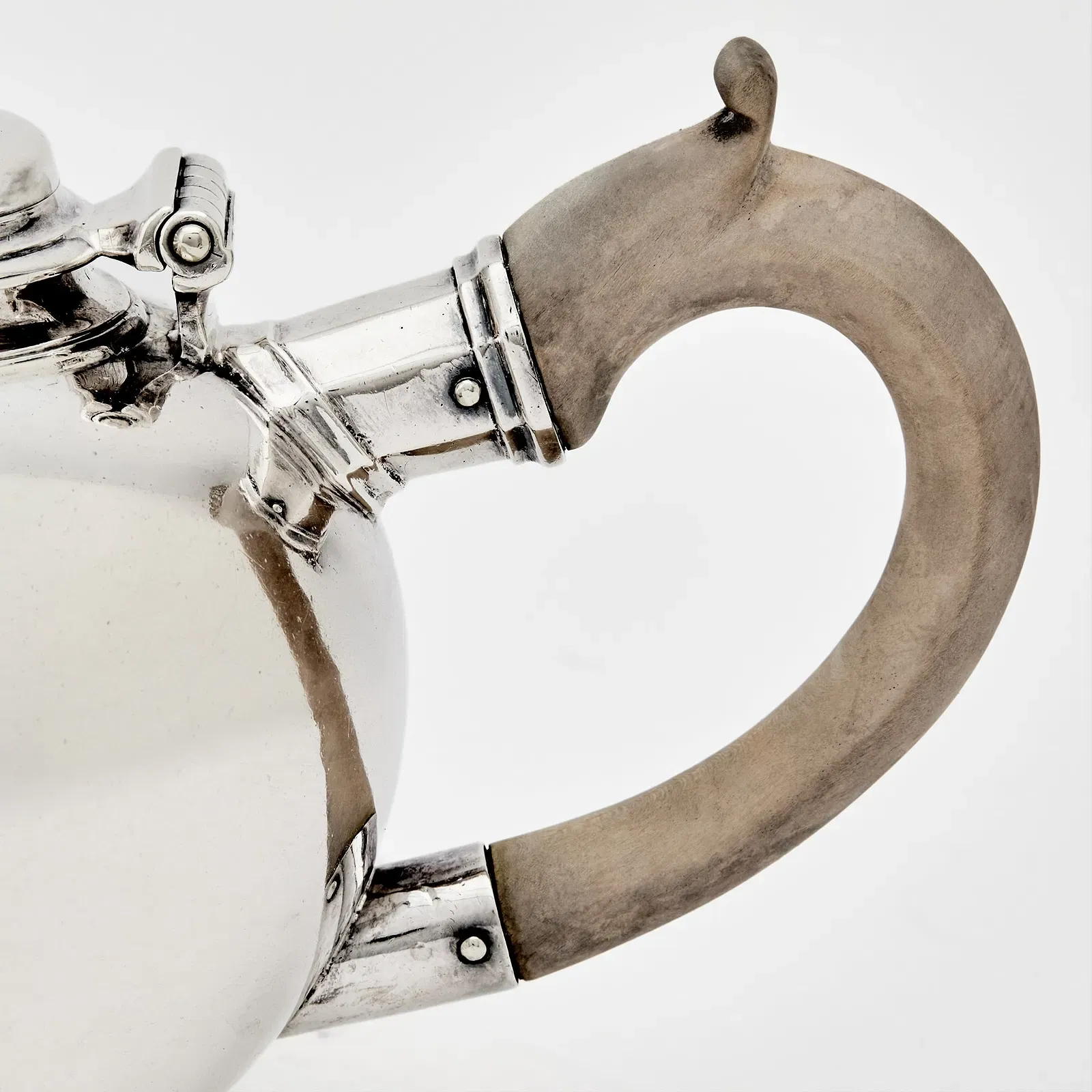 English George III Period Silver Teapot with Wood Handle thumbnail 3
