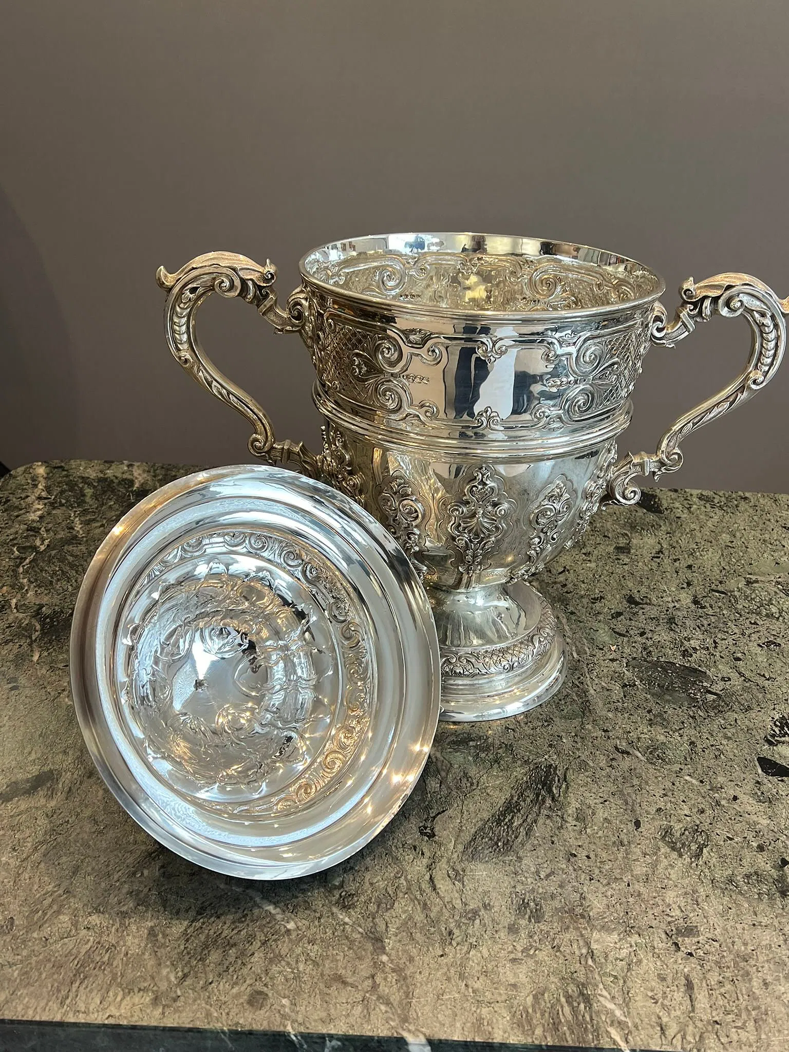Victorian English Sterling Silver Rococo Revival Two-Handled Covered Trophy Urn (Mappin & Webb, London, 1878) thumbnail 9