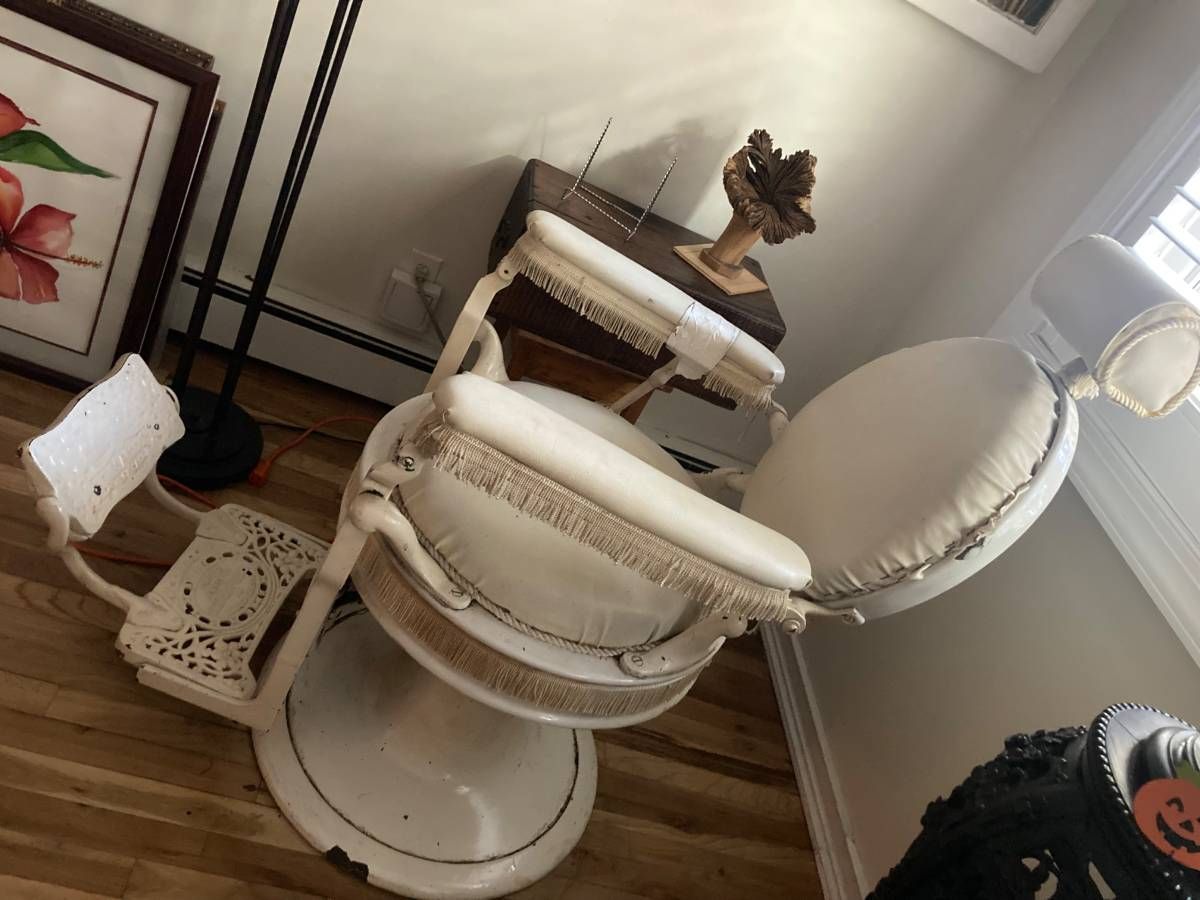 Victorian Cast Iron Barber Chair thumbnail 6