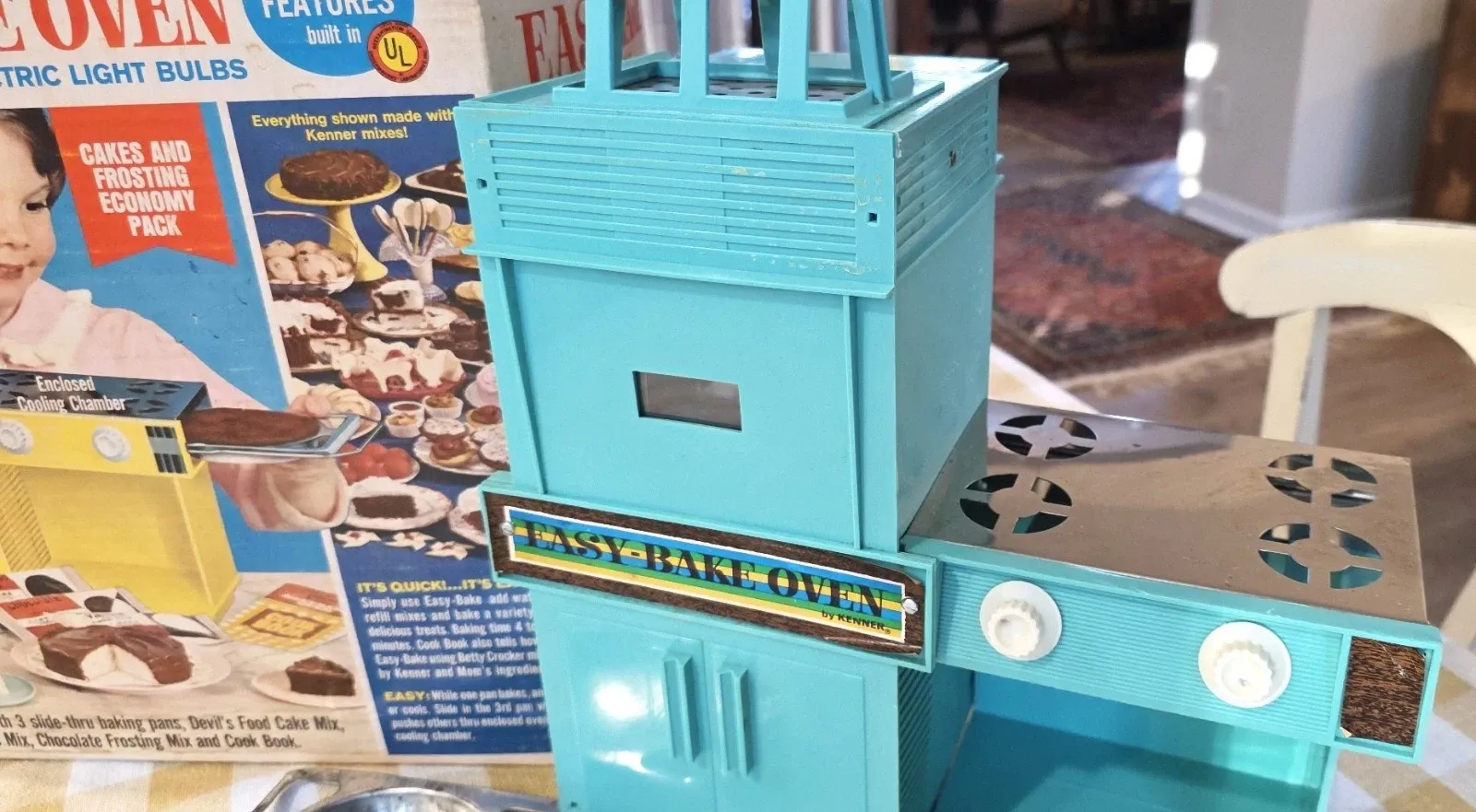 Mid-Century Modern Plastic Kenner Easy-Bake Oven Toy thumbnail 2