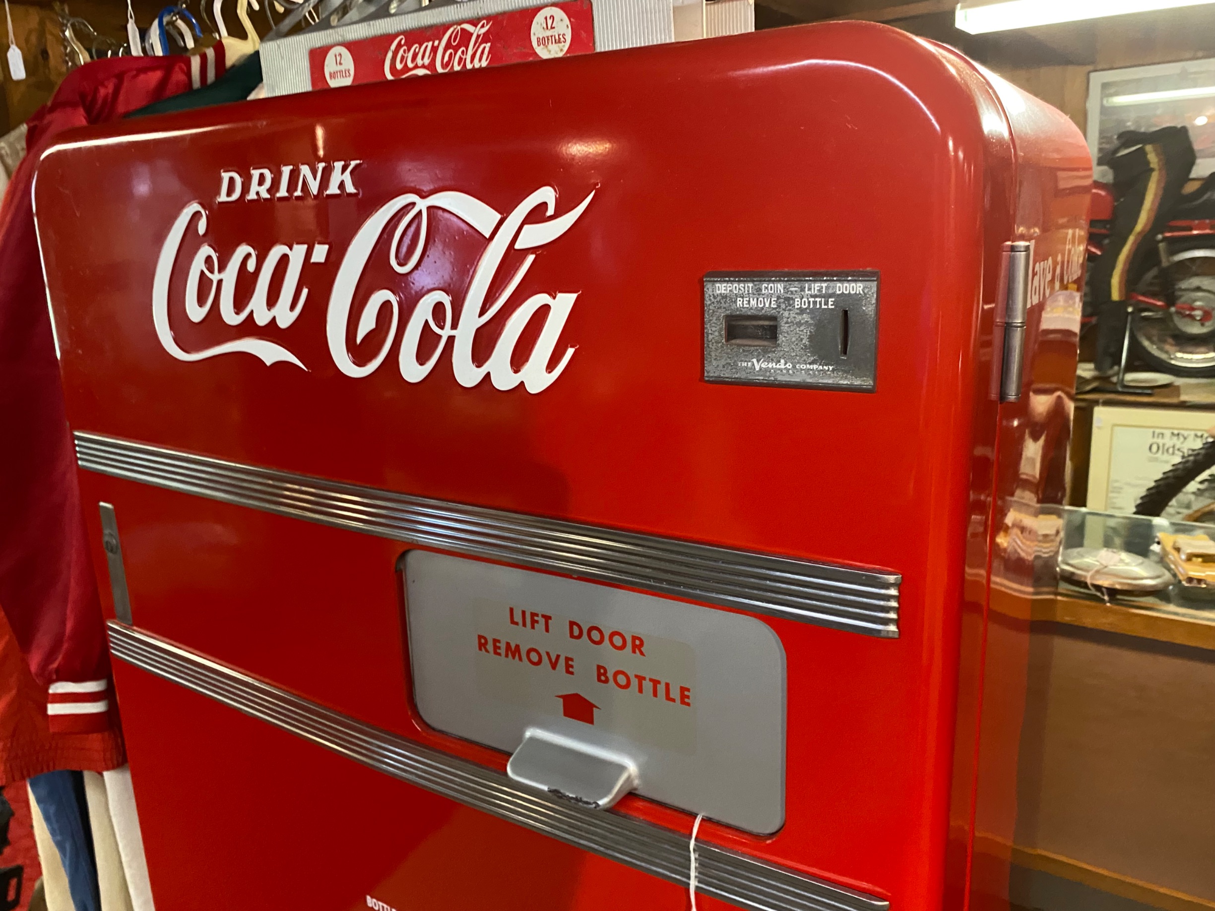 Mid-Century Vendo Coca-Cola Vending Machine thumbnail 2