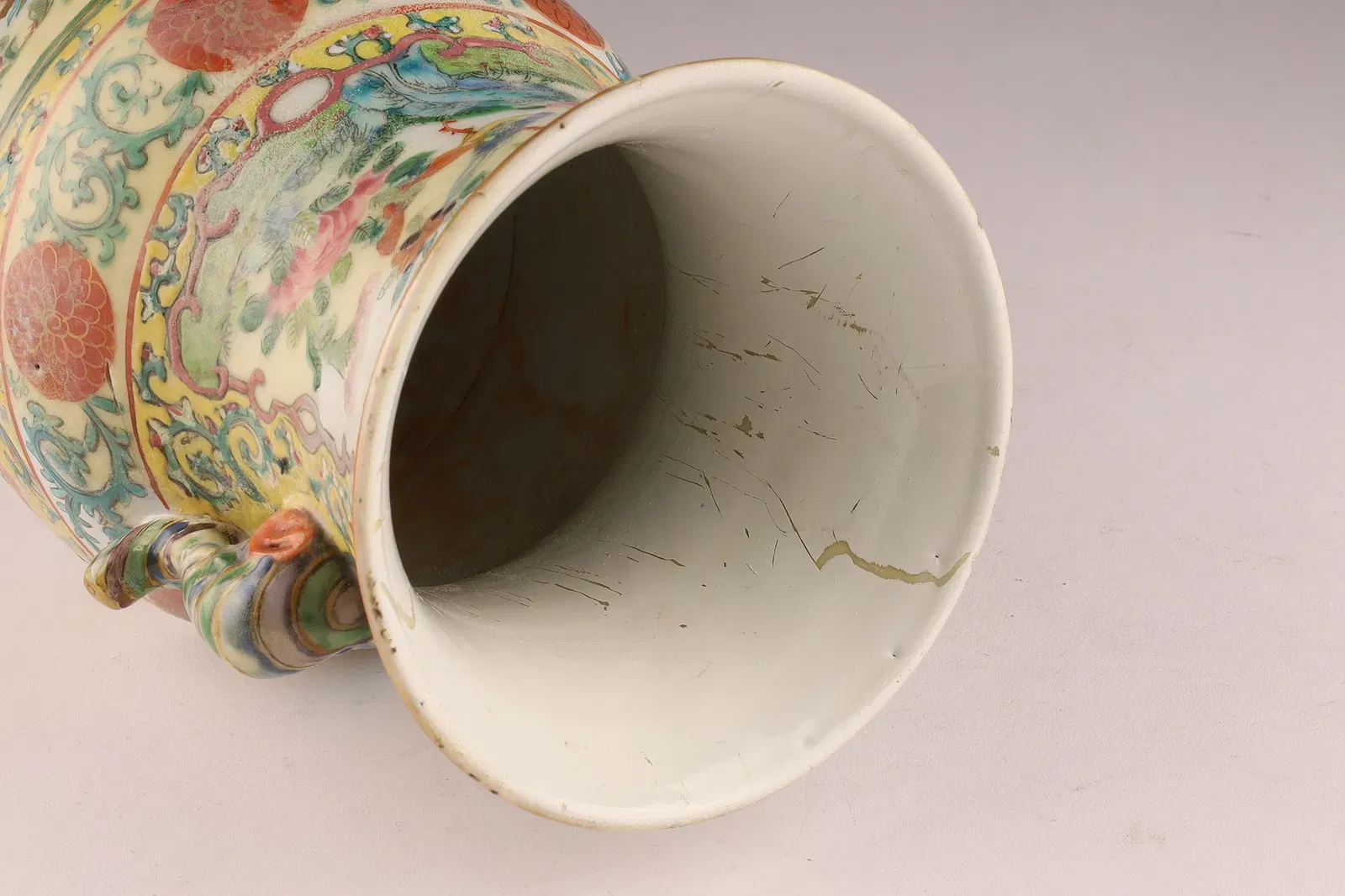 Qing Style Famille Rose Porcelain Baluster Vase with Phoenix and Floral Panels thumbnail 11