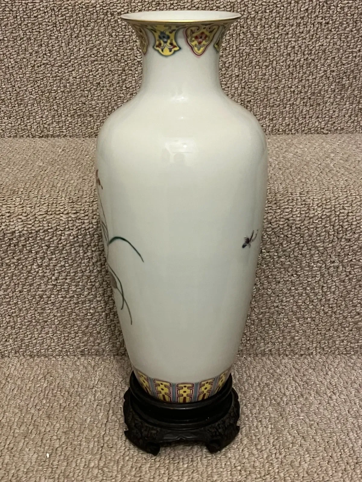 Qing Qianlong Style Famille Rose Porcelain Vase thumbnail 4
