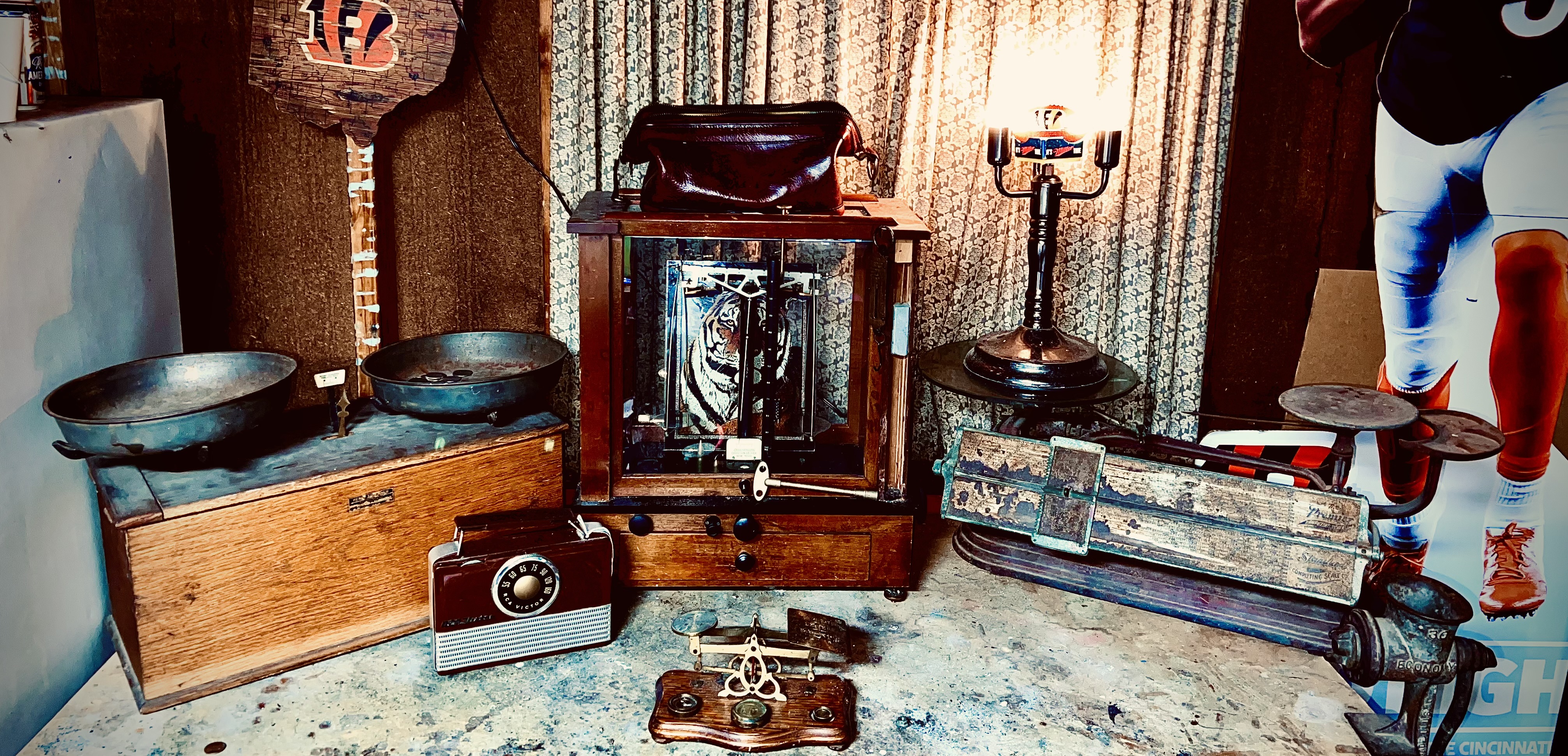 Early 20th Century American Apothecary Balance Scale Set