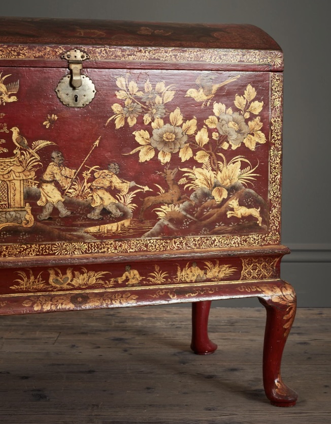 English George II Period Red Japanned Lacquer Table Cabinet on Stand thumbnail 2