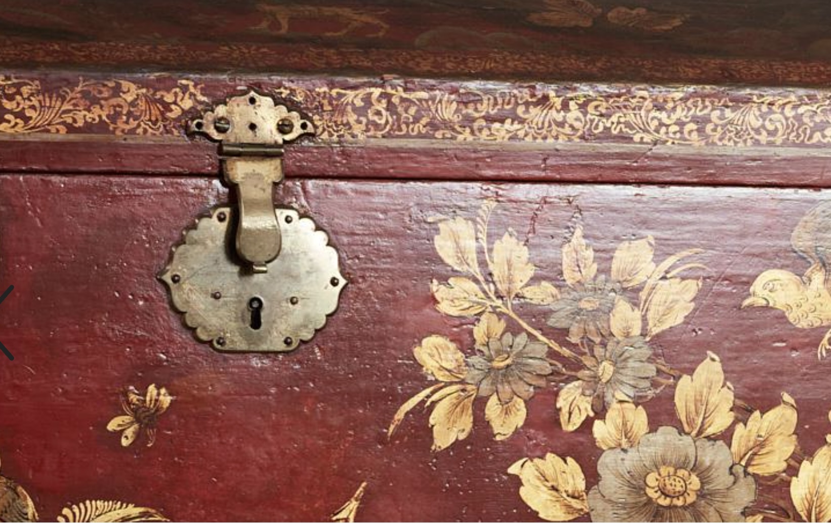 English George II Period Red Japanned Lacquer Table Cabinet on Stand thumbnail 7
