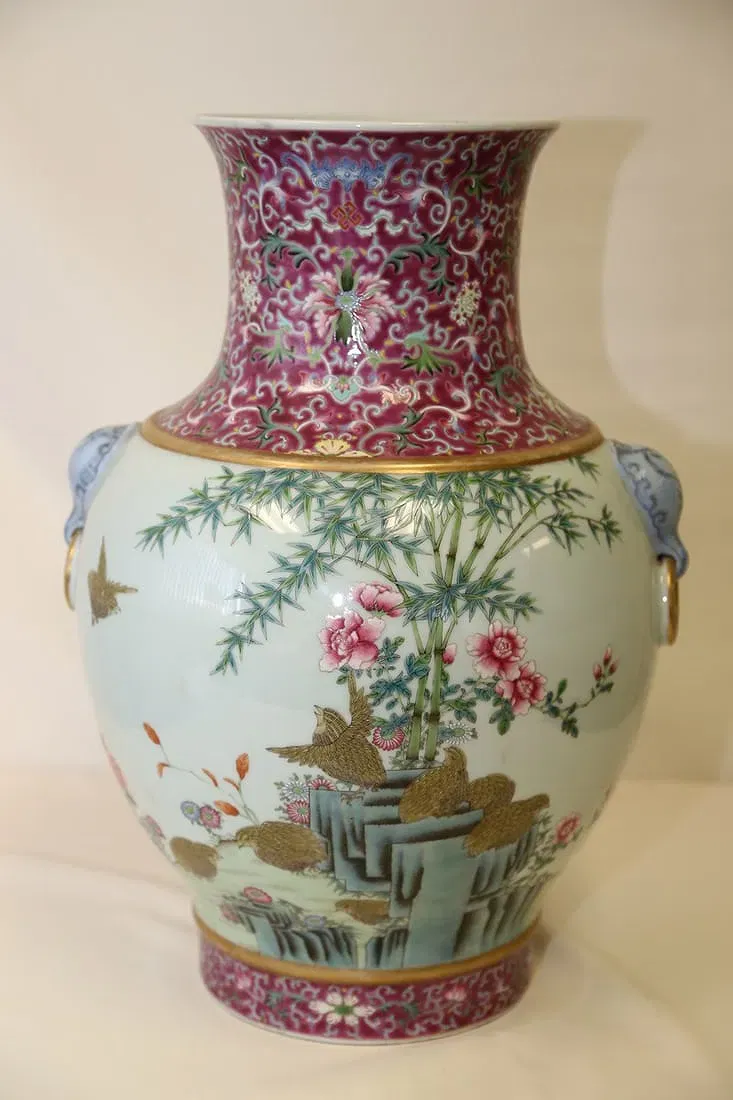 Chinese Guangxu Style Famille Rose Porcelain Vase