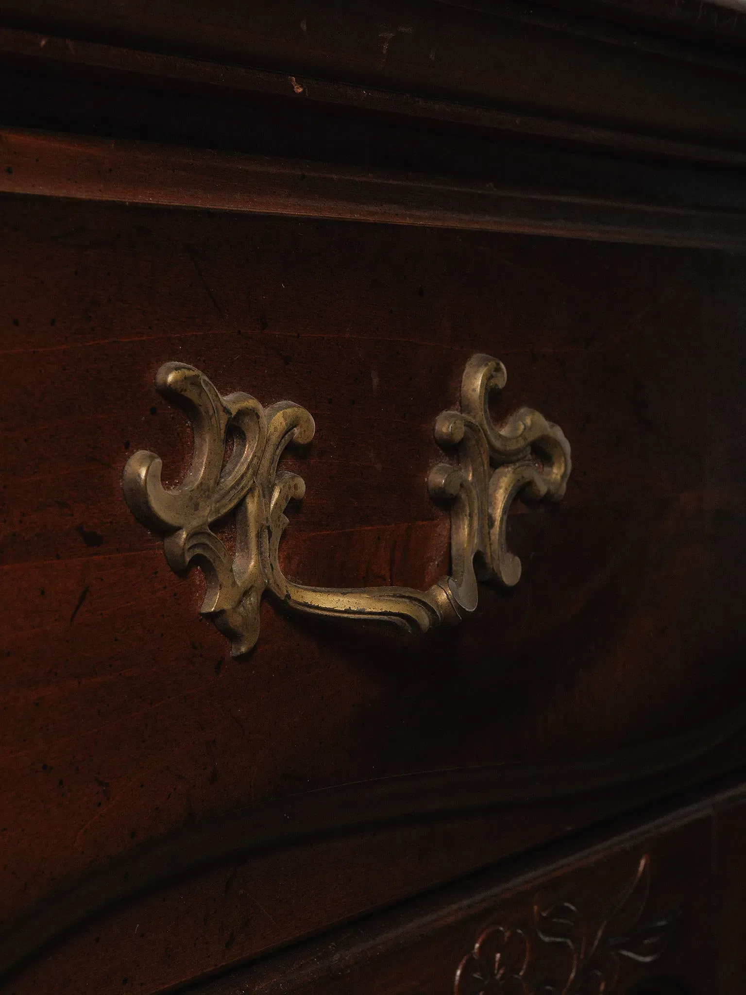 French Provincial Louis XV Style Walnut Sideboard thumbnail 4