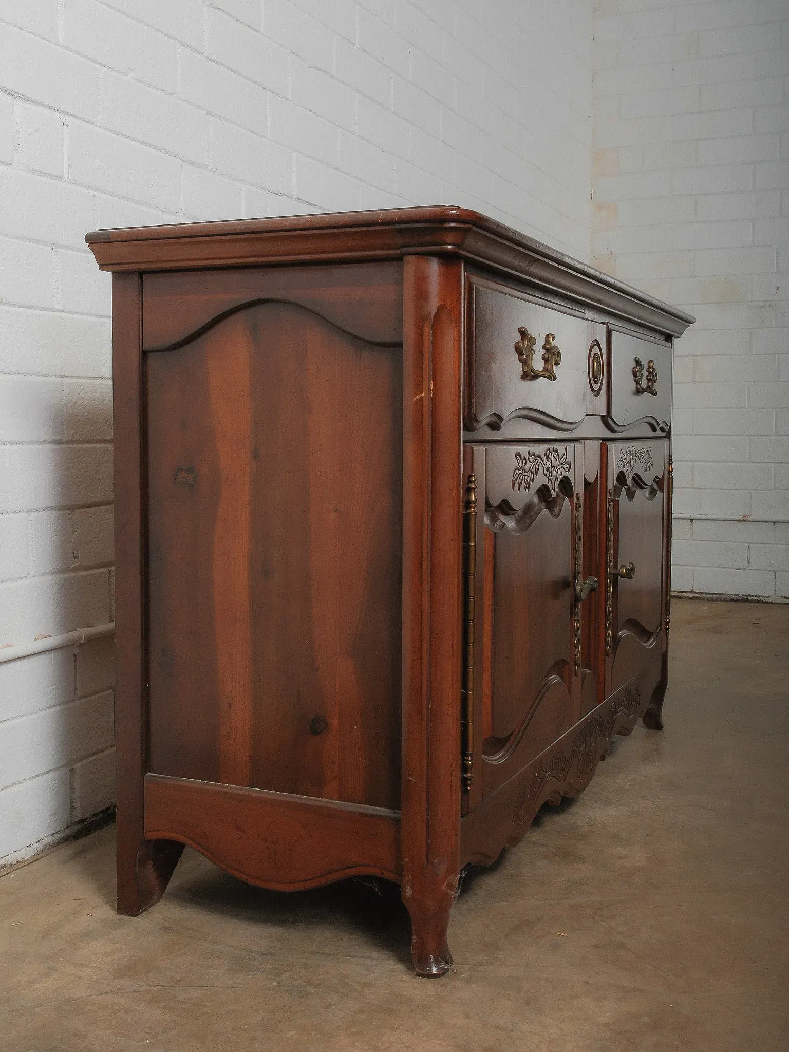 French Provincial Louis XV Style Walnut Sideboard thumbnail 7