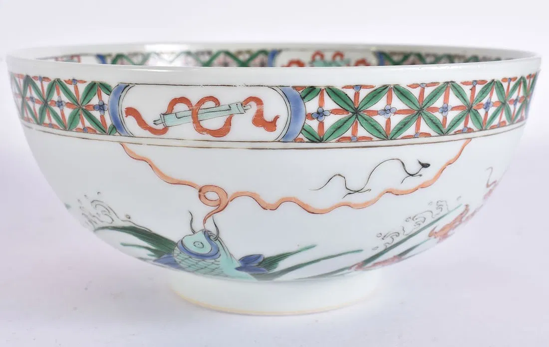 Chinese Qing Dynasty Wucai 'Dragon and Fish' Porcelain Bowl, bearing a Chenghua Mark thumbnail 4