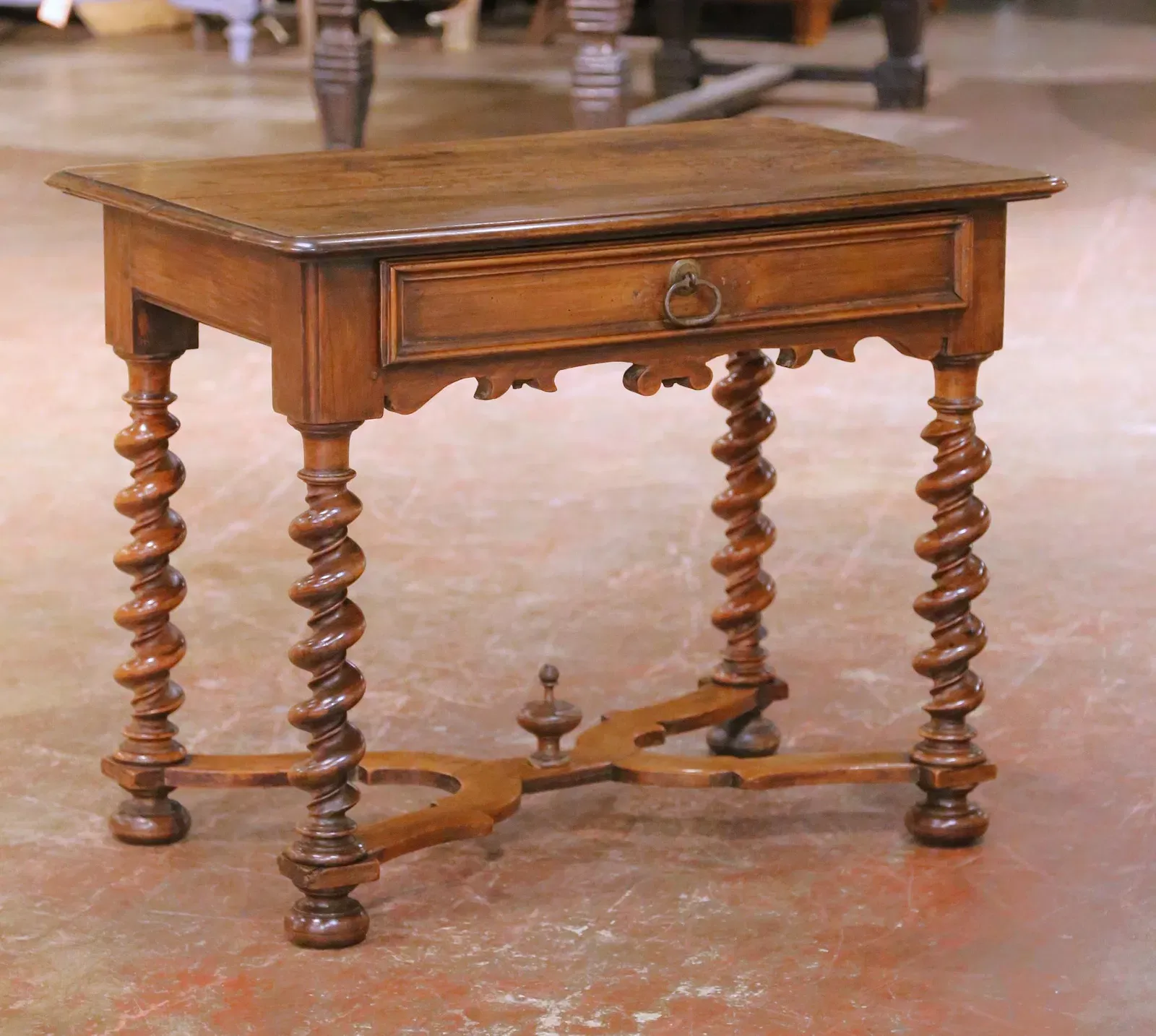 English Late 18th Century Mahogany Spider Leg Side Table