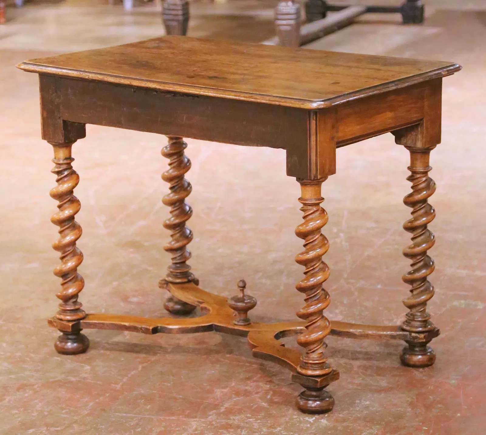 English Late 18th Century Mahogany Spider Leg Side Table thumbnail 4