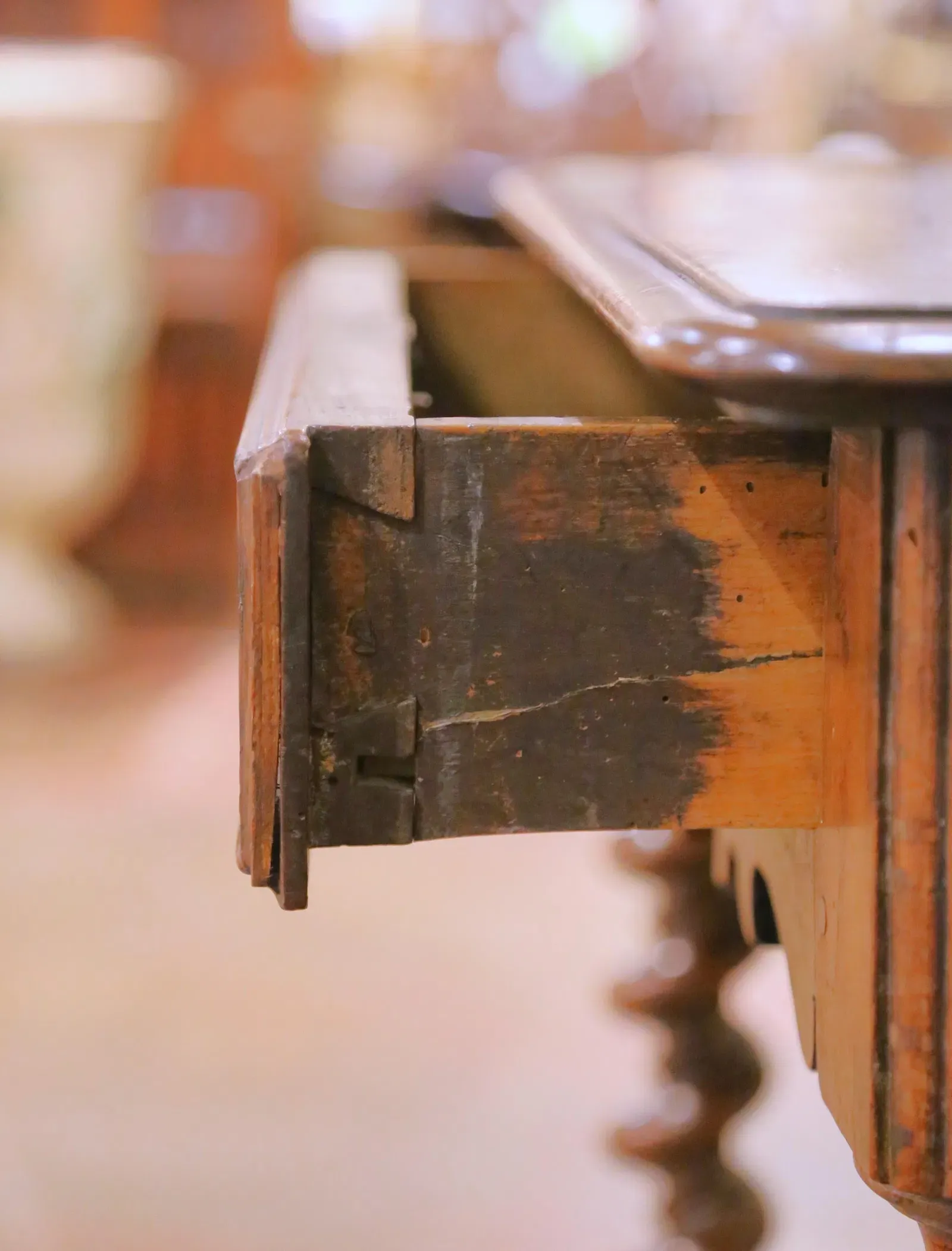 English Late 18th Century Mahogany Spider Leg Side Table thumbnail 7