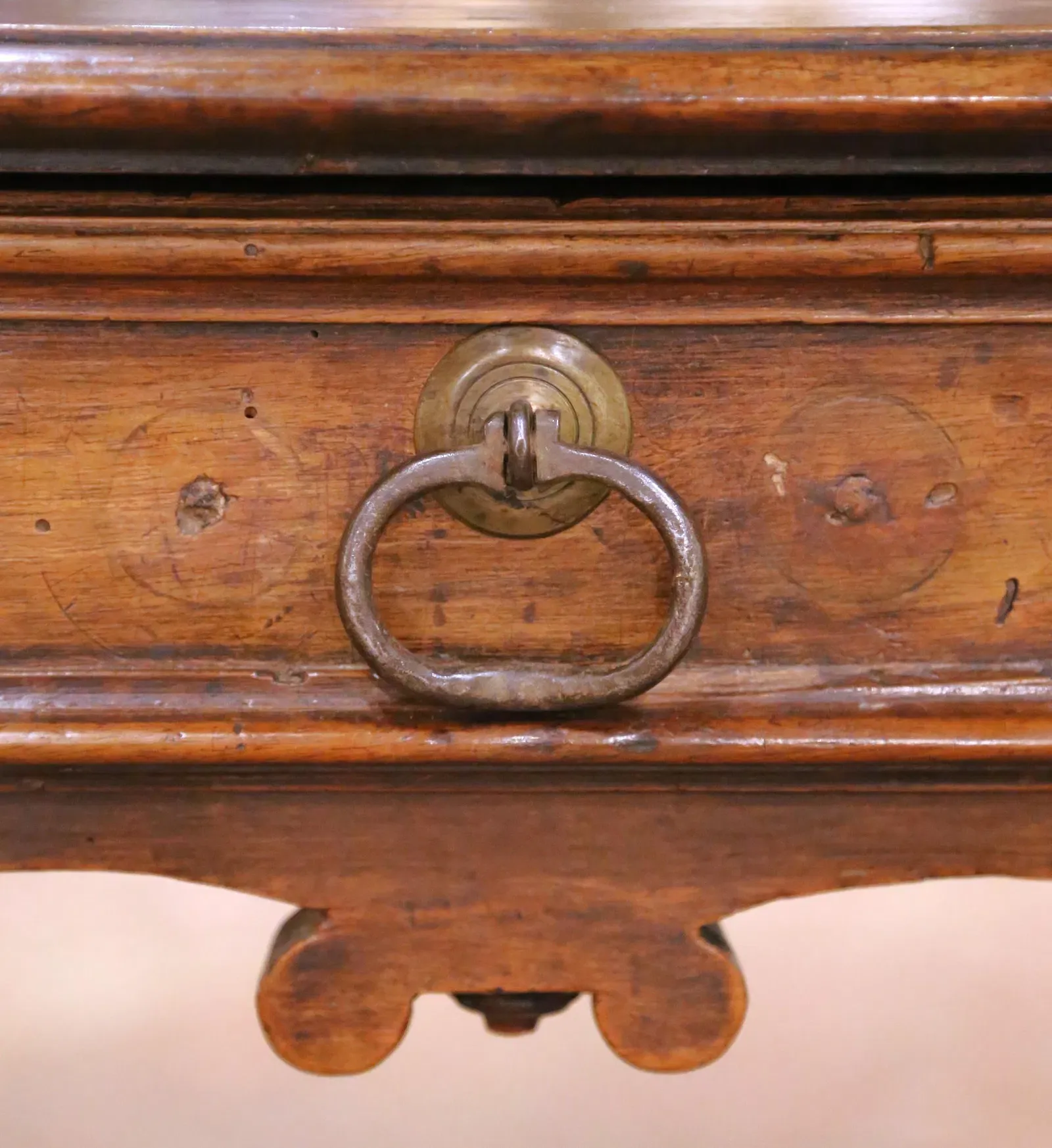 English Late 18th Century Mahogany Spider Leg Side Table thumbnail 9