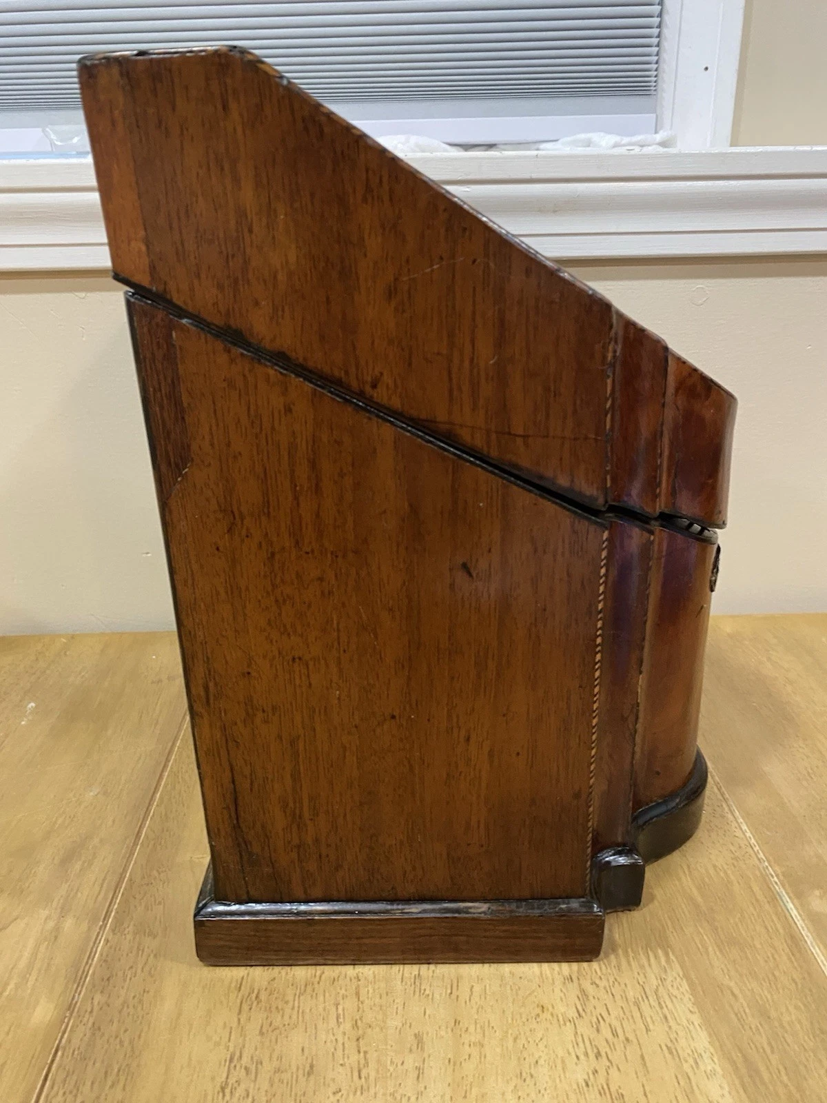 English Georgian Period Mahogany Knife Box thumbnail 5