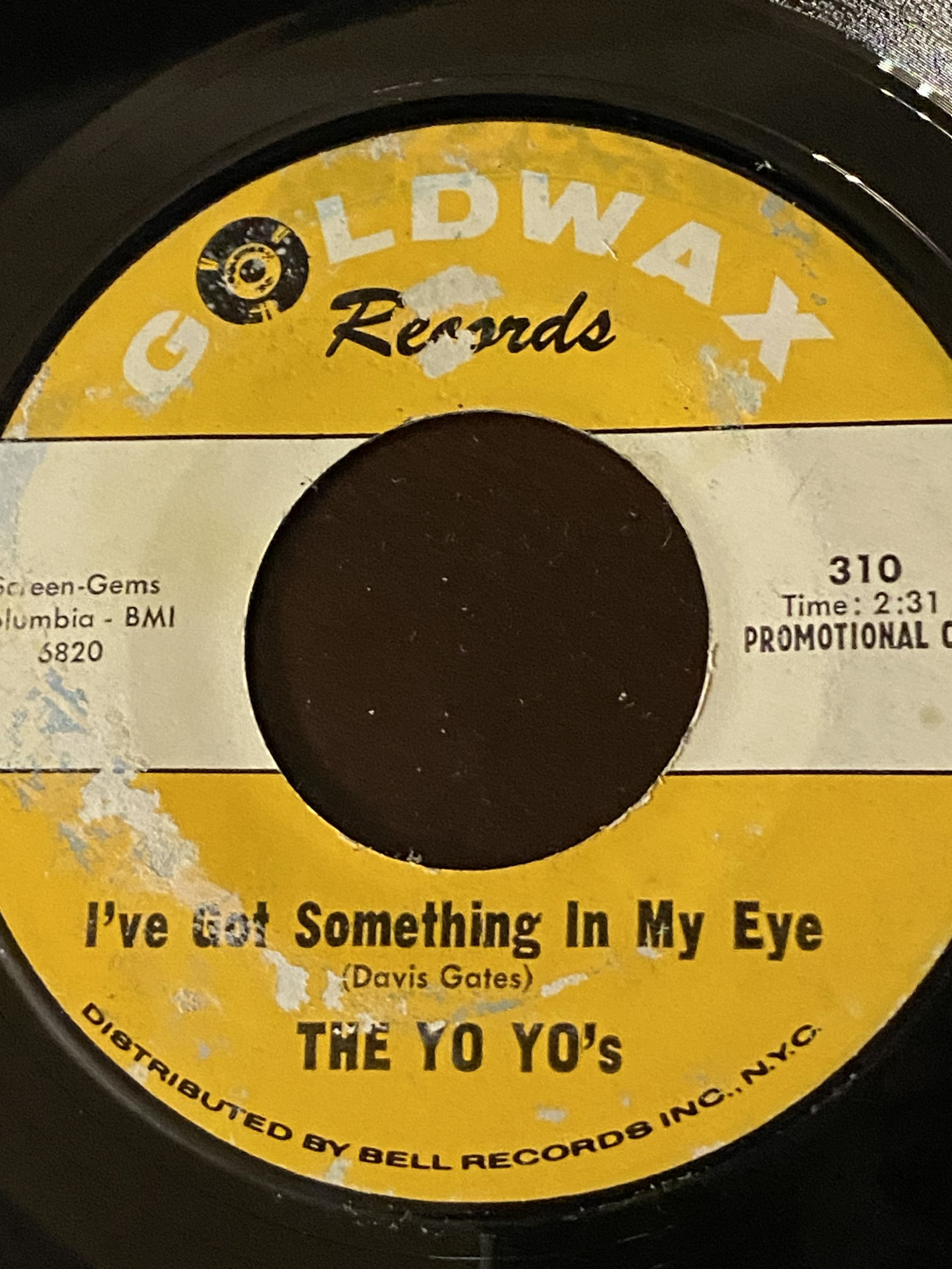 1960s Goldwax Records Garage Soul 45 RPM Vinyl: The Yo Yo's – Gotta Find A New Love / I've Got Something In My Eye thumbnail 3