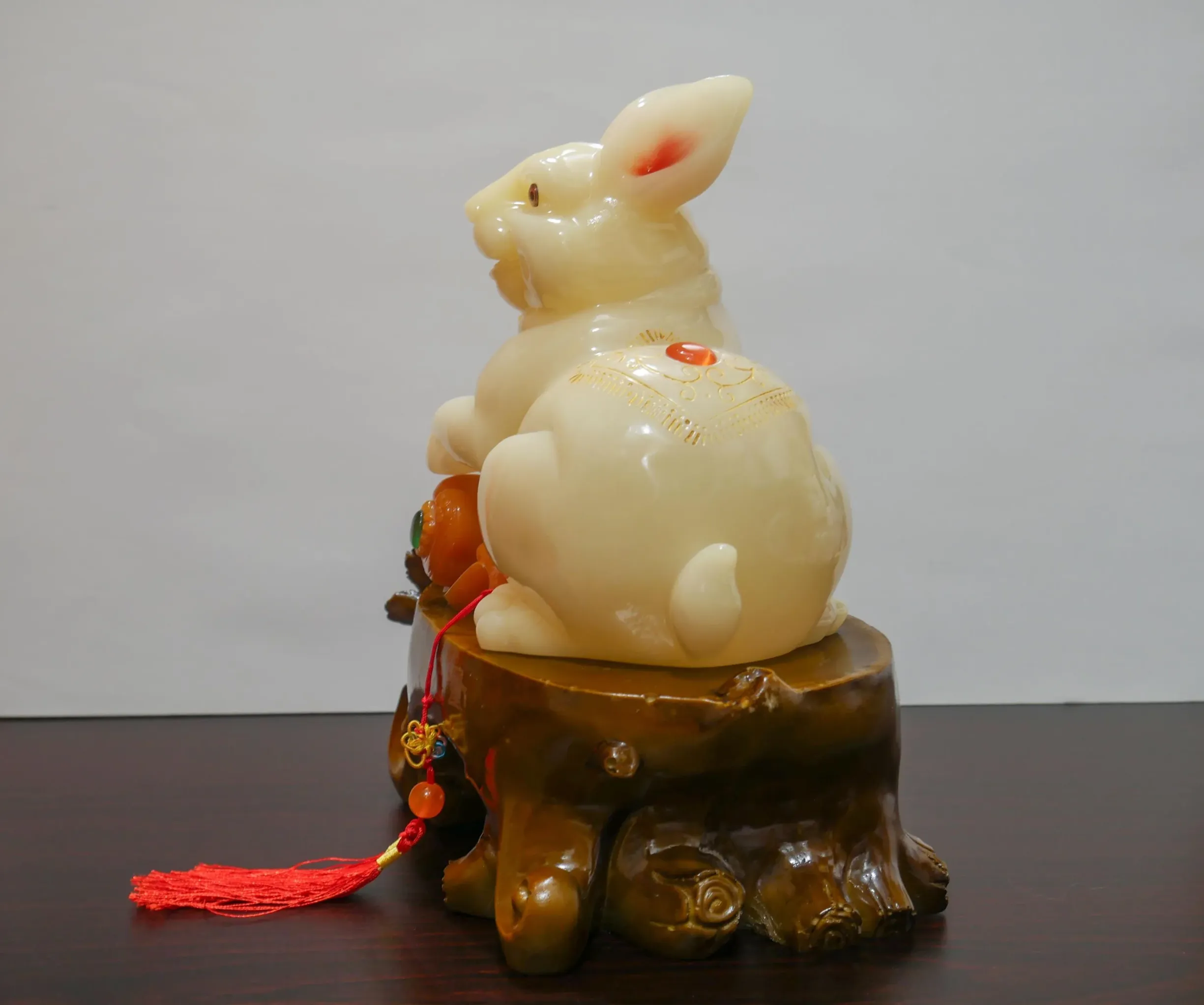 Contemporary Chinese Jade Rabbit Figurine thumbnail 4