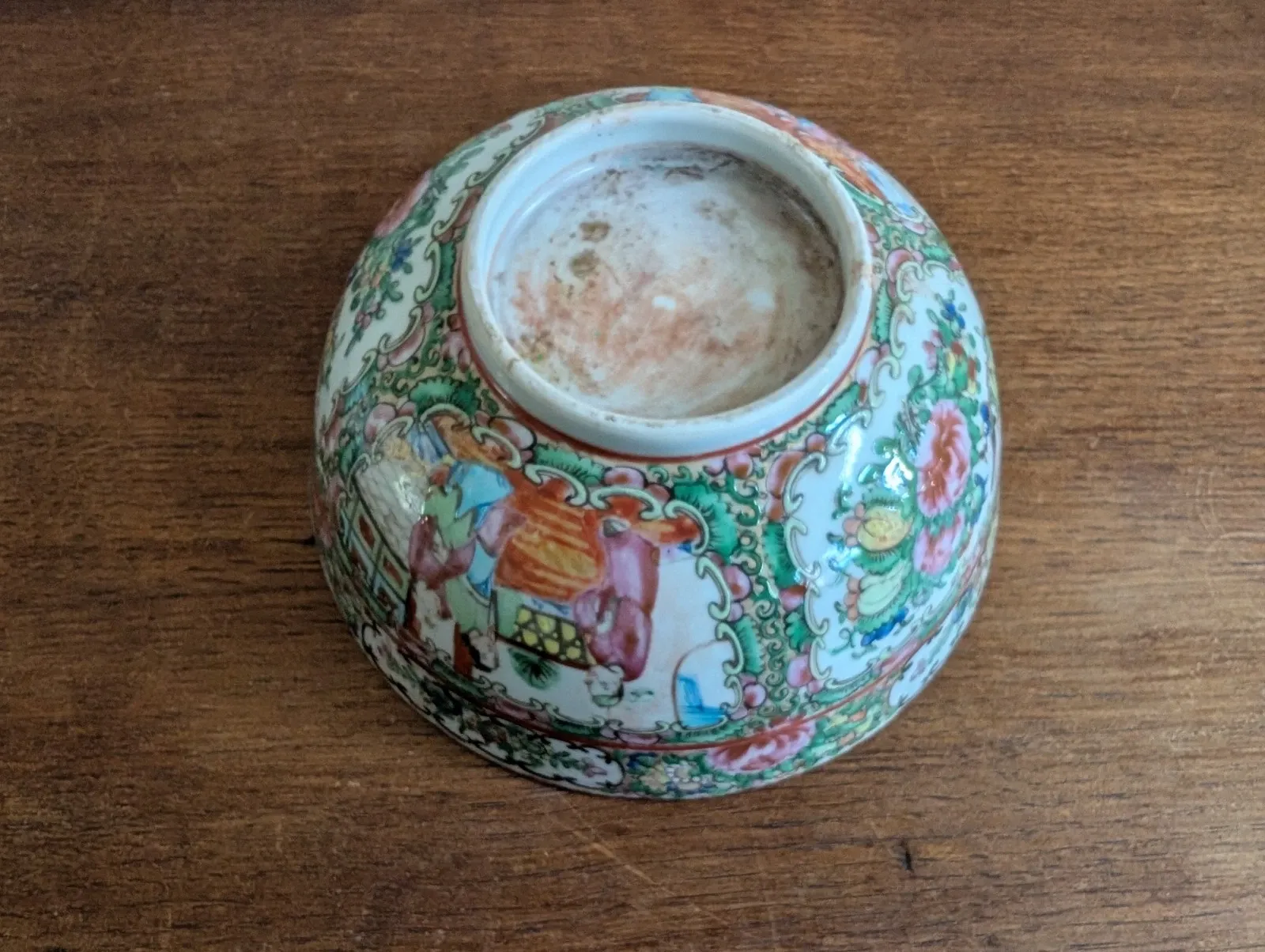 Chinese Rose Medallion Style Porcelain Bowl thumbnail 6