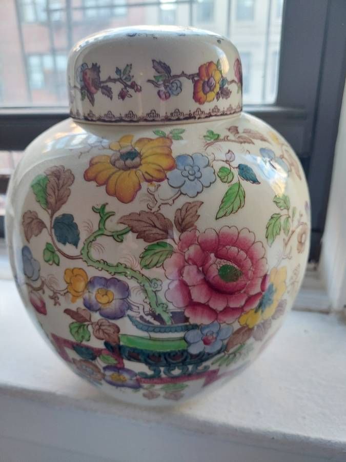 English Ironstone Mason's Patent Ironstone Polychrome Ginger Jar with Cover