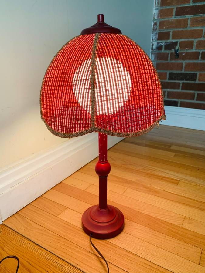 Mid-Century Modern Painted Metal and Wicker Table Lamp thumbnail 4