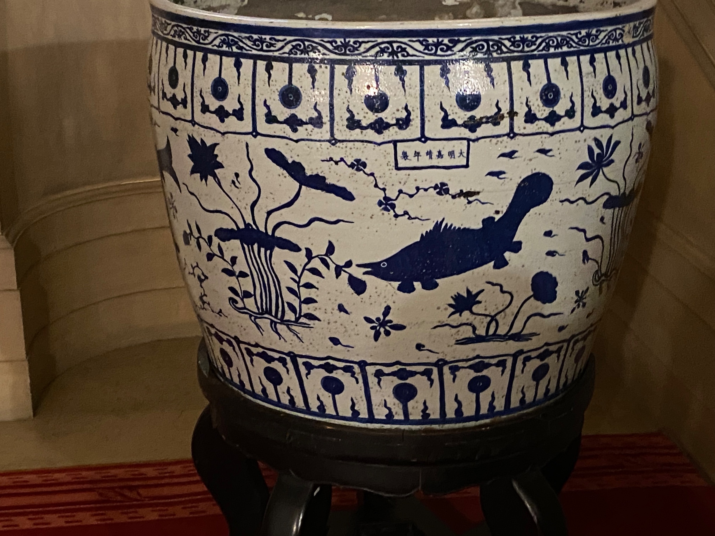 Chinese Ming Style Blue and White Glazed Ceramic Jardiniere with Jiajing Mark thumbnail 3