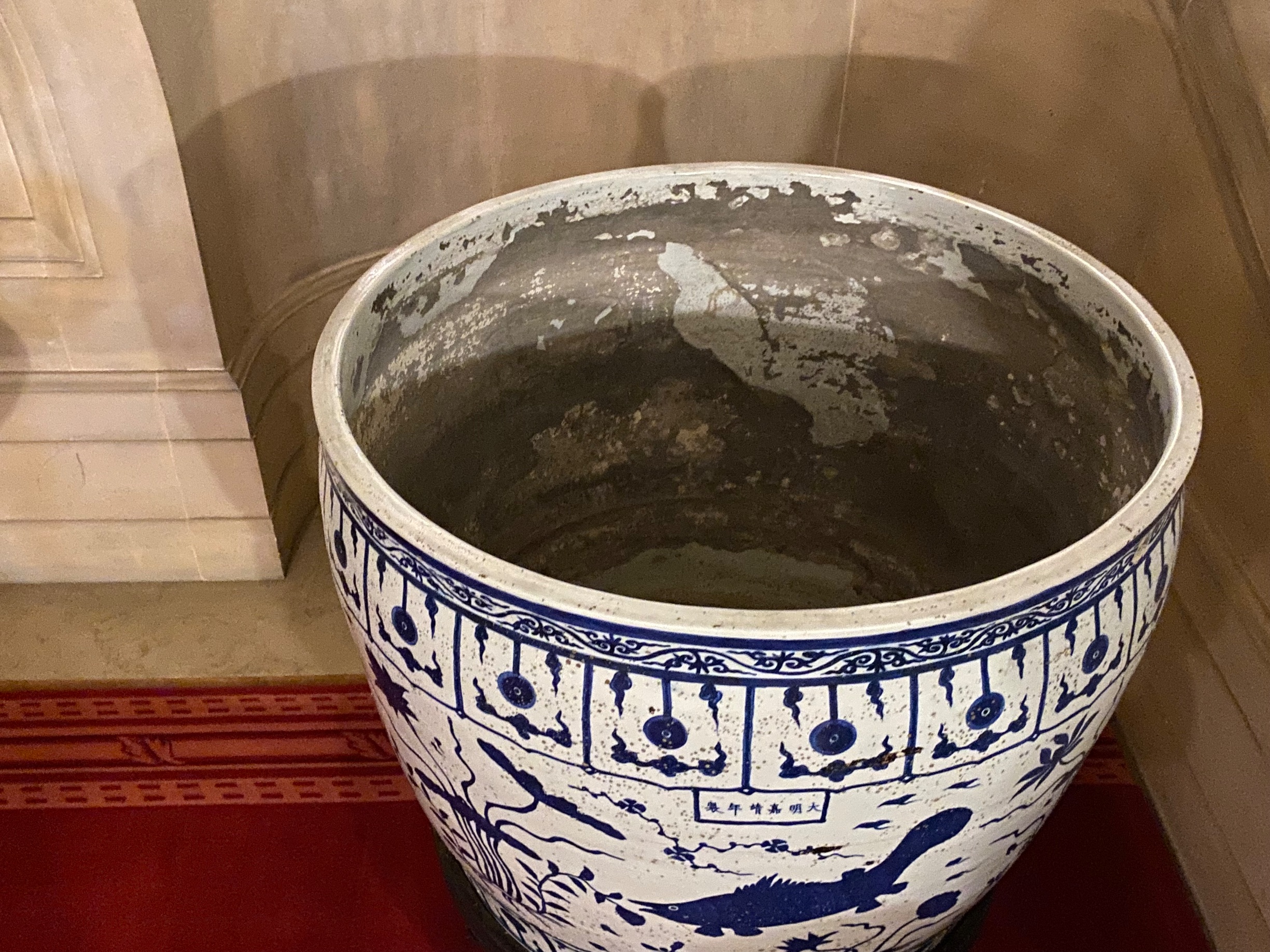 Chinese Ming Style Blue and White Glazed Ceramic Jardiniere with Jiajing Mark thumbnail 4