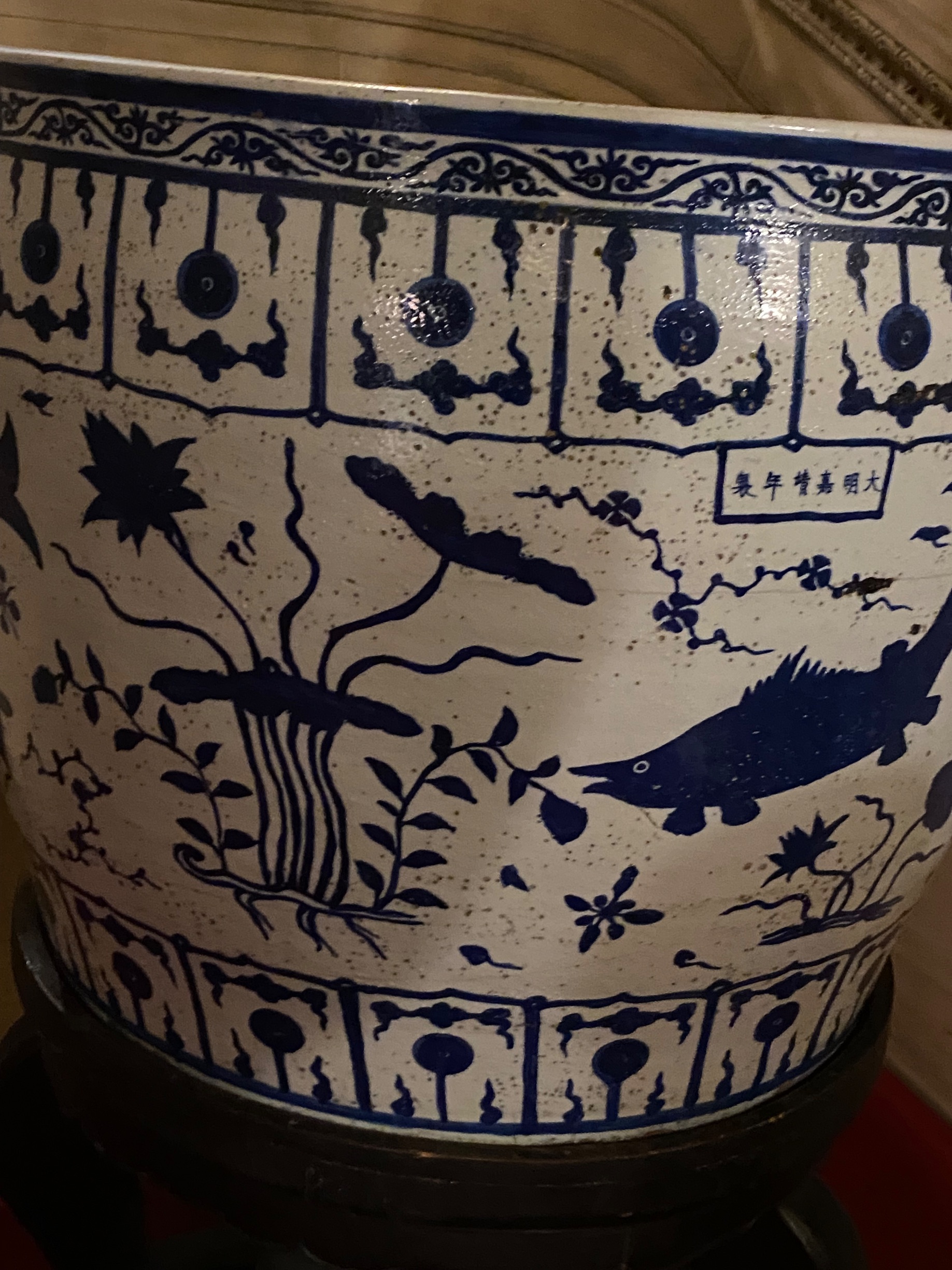 Chinese Ming Style Blue and White Glazed Ceramic Jardiniere with Jiajing Mark thumbnail 5