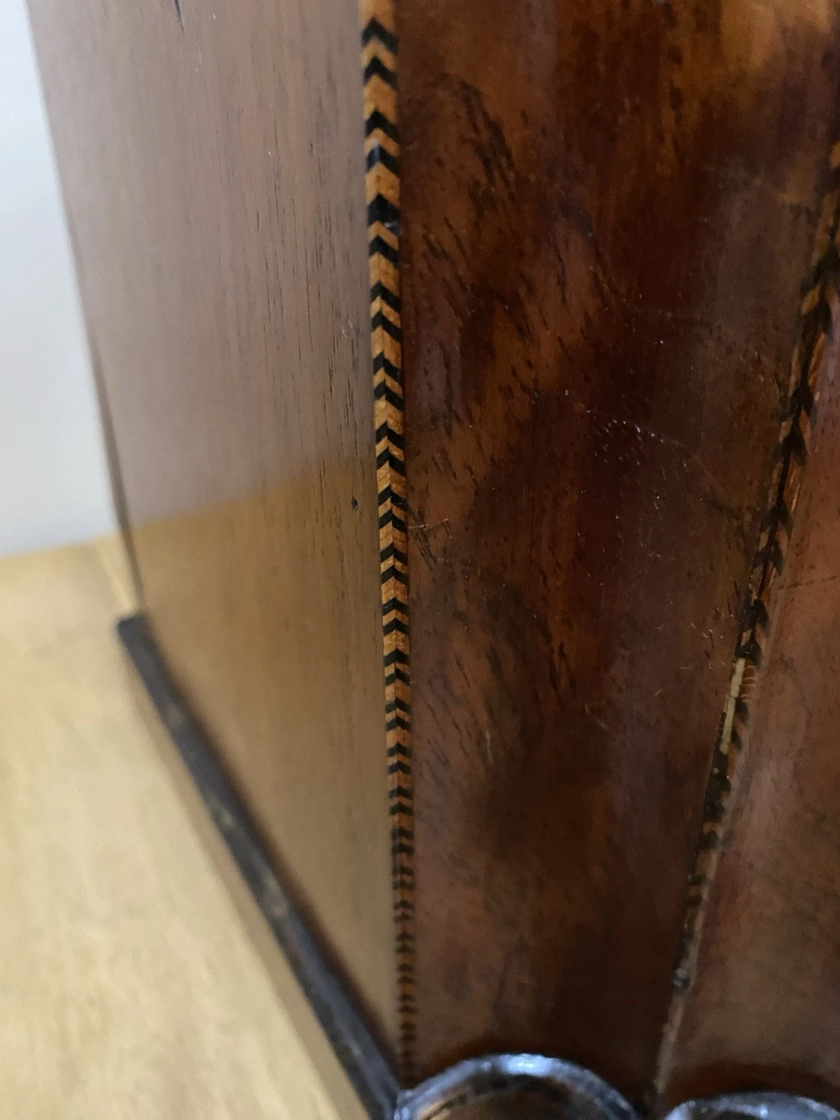 English Georgian Period Mahogany and Satinwood Knife Box thumbnail 10