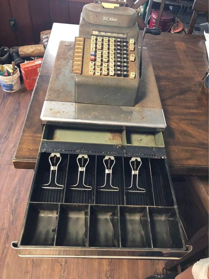 Mid-Century R.C. Allen Cast Iron Cash Register thumbnail 2