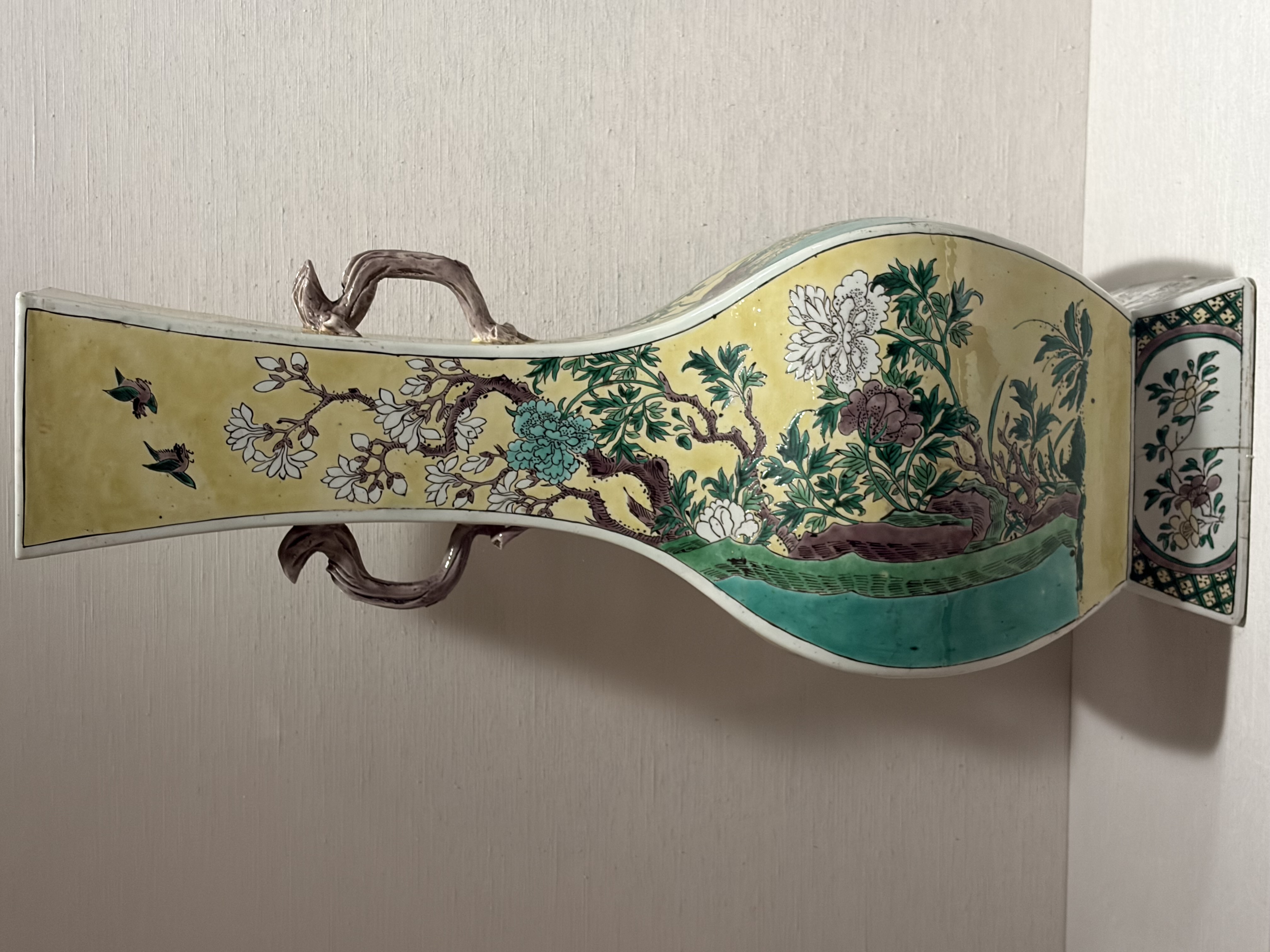 Chinese Qing Dynasty Famille Verte Vase thumbnail 2
