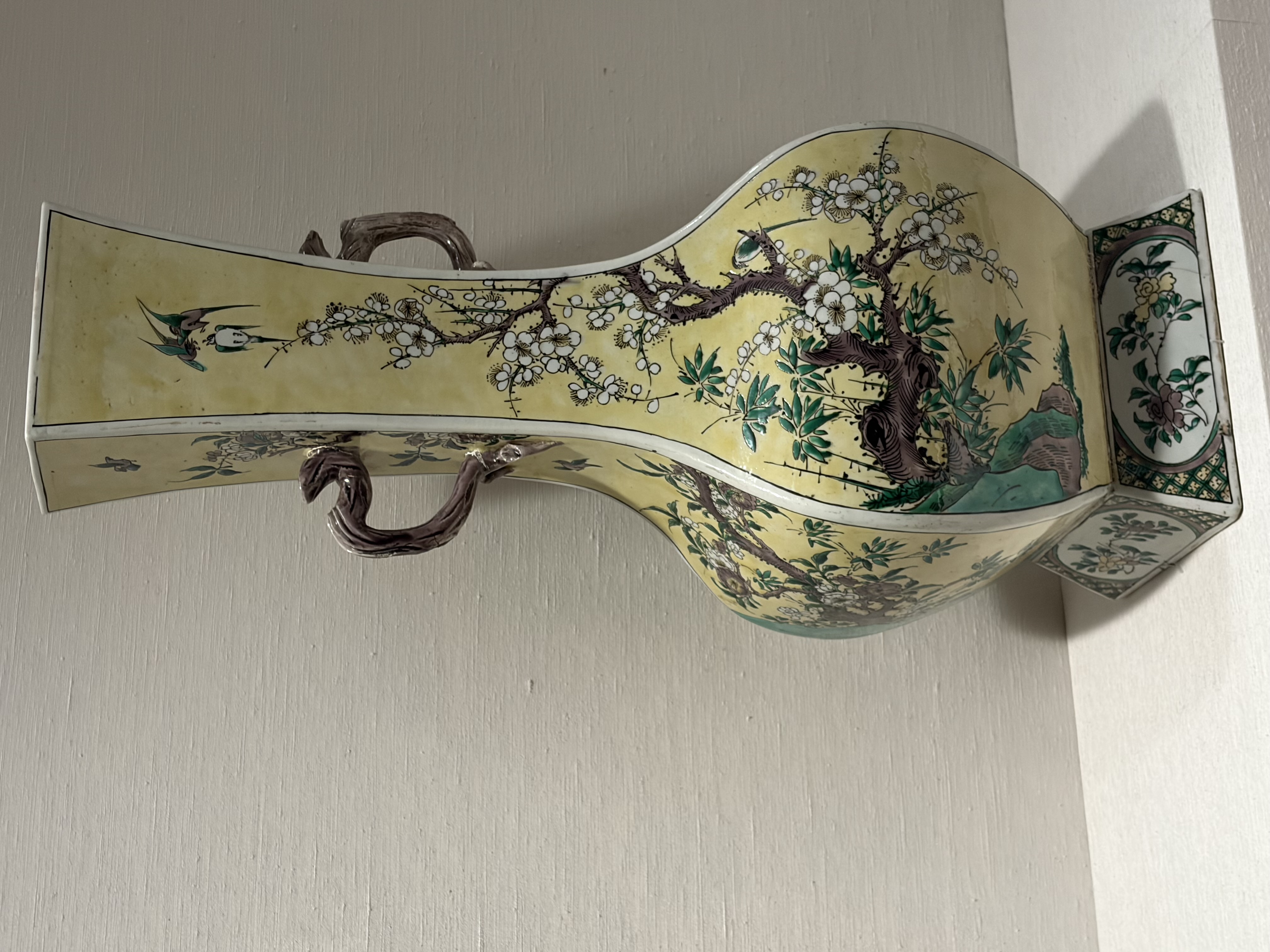 Chinese Qing Dynasty Famille Verte Vase thumbnail 3