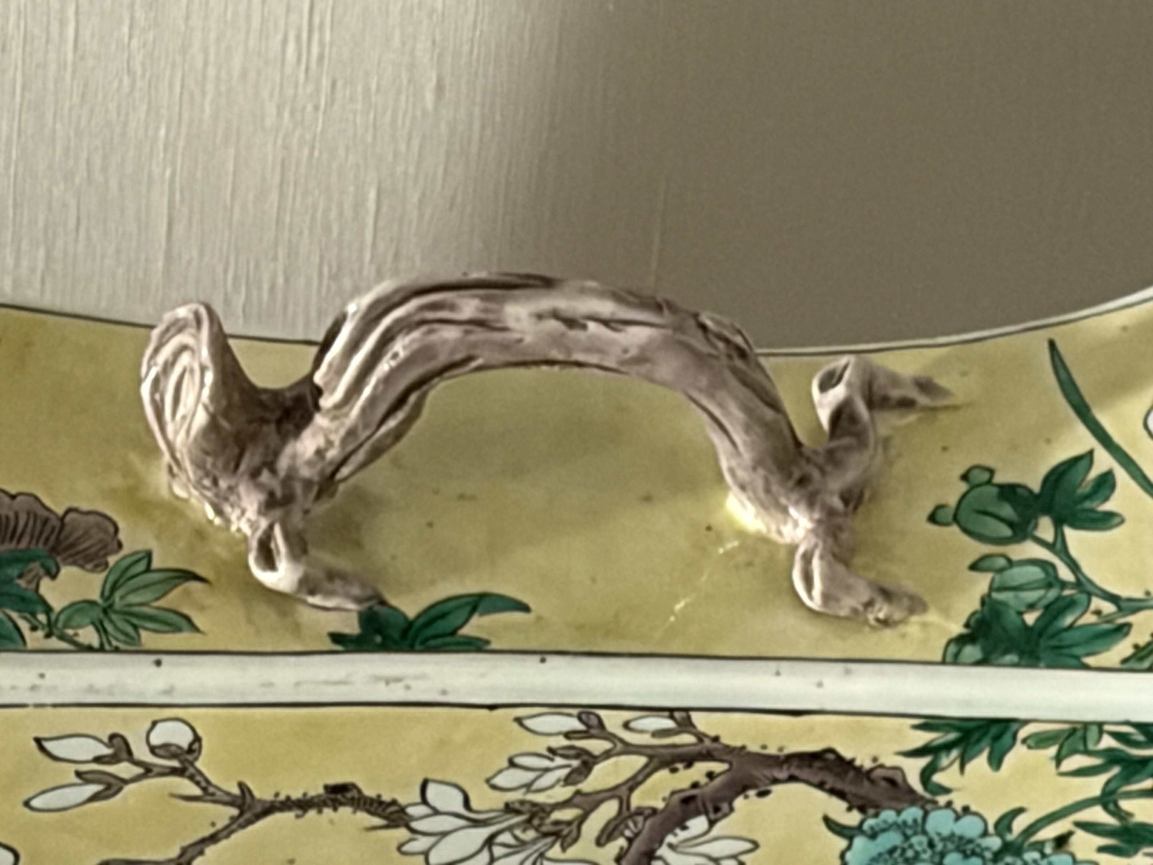 Chinese Qing Dynasty Famille Verte Vase thumbnail 4