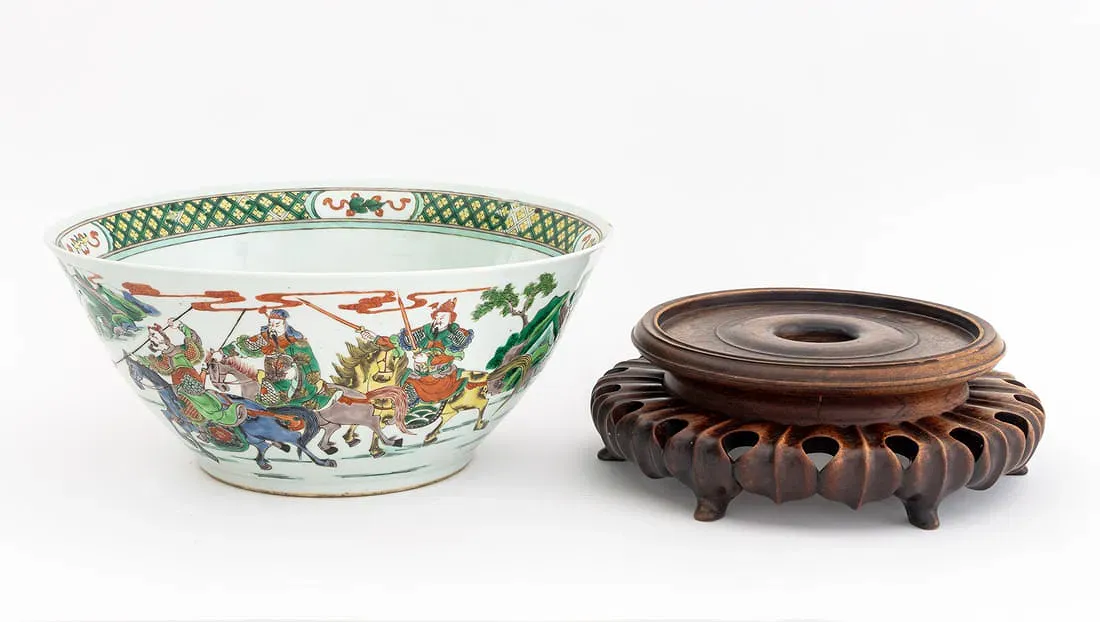 Chinese Kangxi Period Famille Verte Basin thumbnail 10