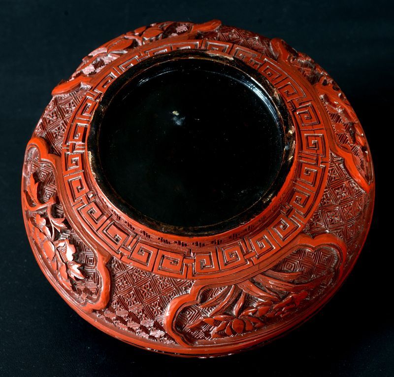 Chinese Ming Period Carved Cinnabar Lacquer Circular Box thumbnail 2