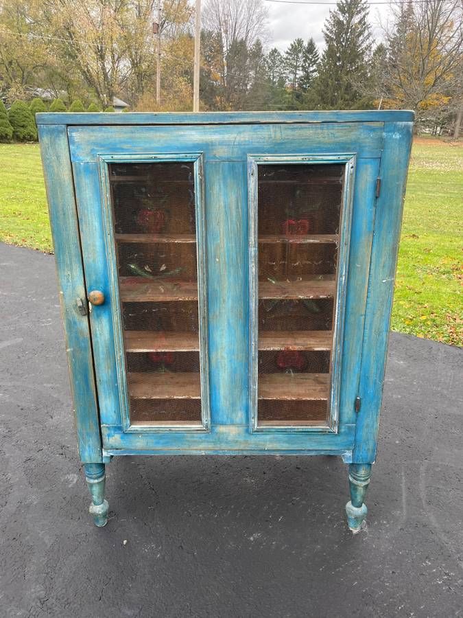 American Country Style Painted Pine Pie Safe / Screen Cupboard