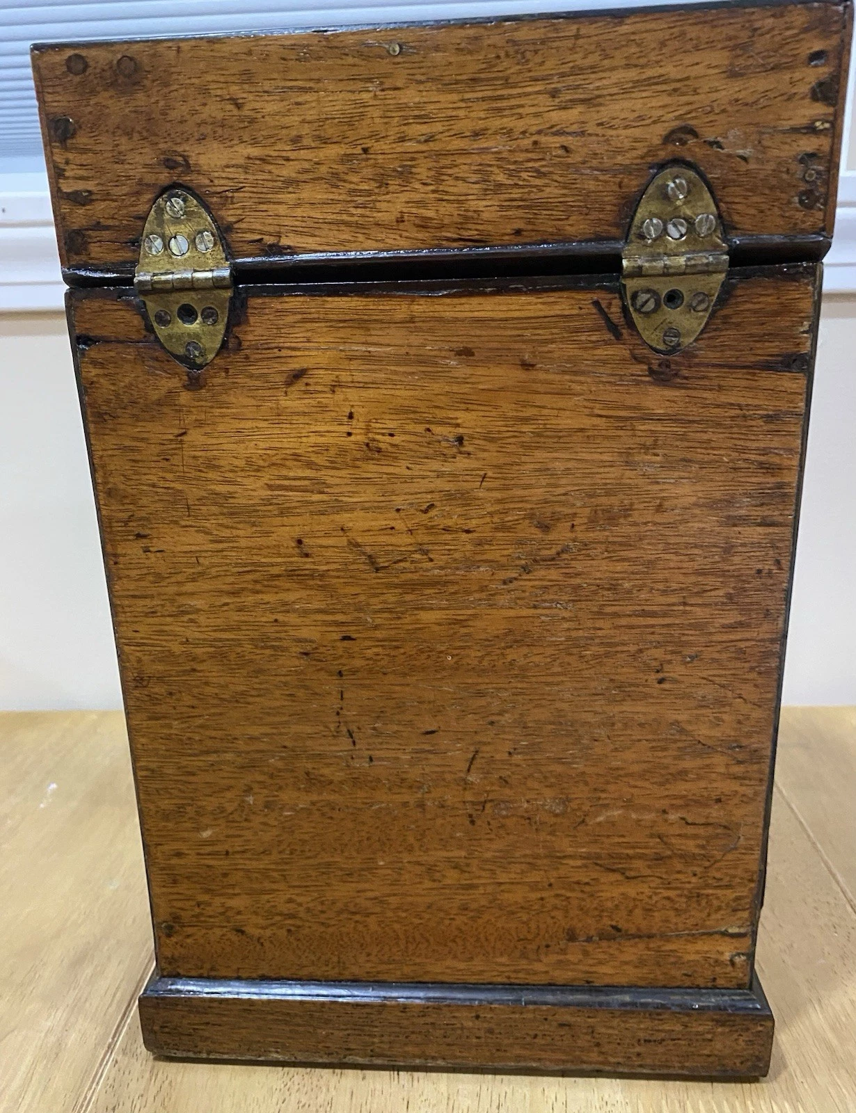 Georgian Period Mahogany Knife Box thumbnail 4