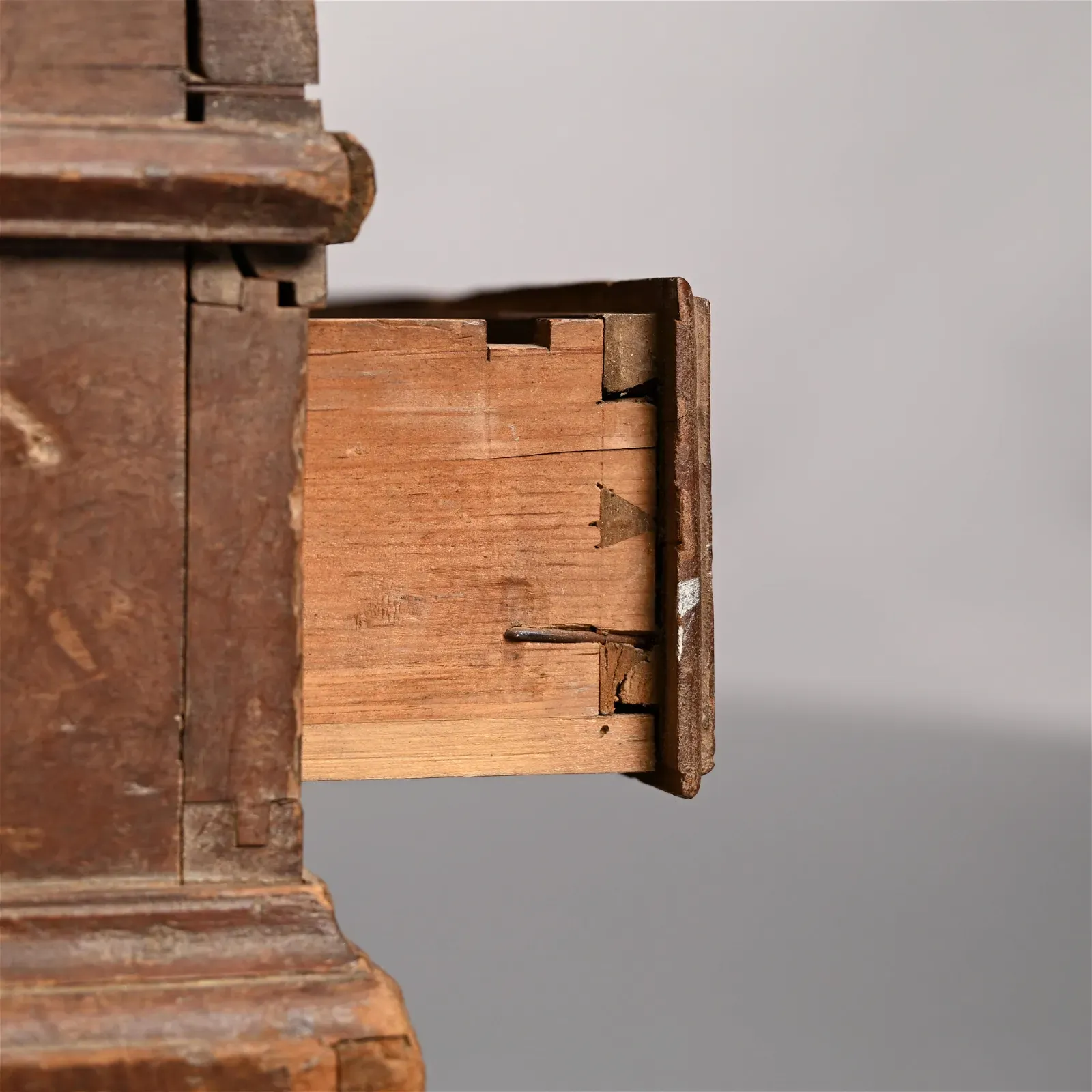 Pennsylvania German Federal Period Painted Pine Blanket Chest with Drawers, Dated 1805 thumbnail 3