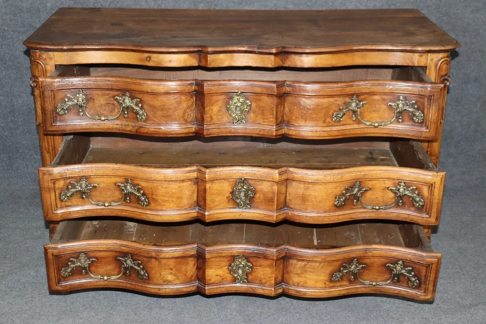 French Louis XV Period Walnut Bombe Commode thumbnail 3