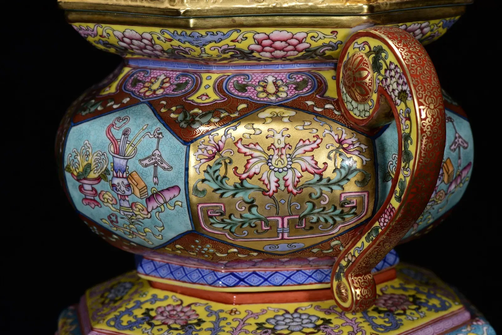 Chinese Famille Rose Period Porcelain Censer with Apocryphal Qianlong Mark thumbnail 3