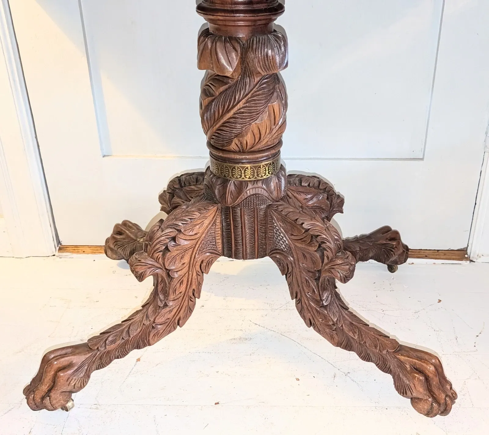 American Classical / Empire Style Carved Mahogany Pedestal Card Table thumbnail 2