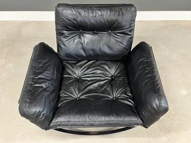 Modernist Leather and Chrome Rocking Chair thumbnail 3
