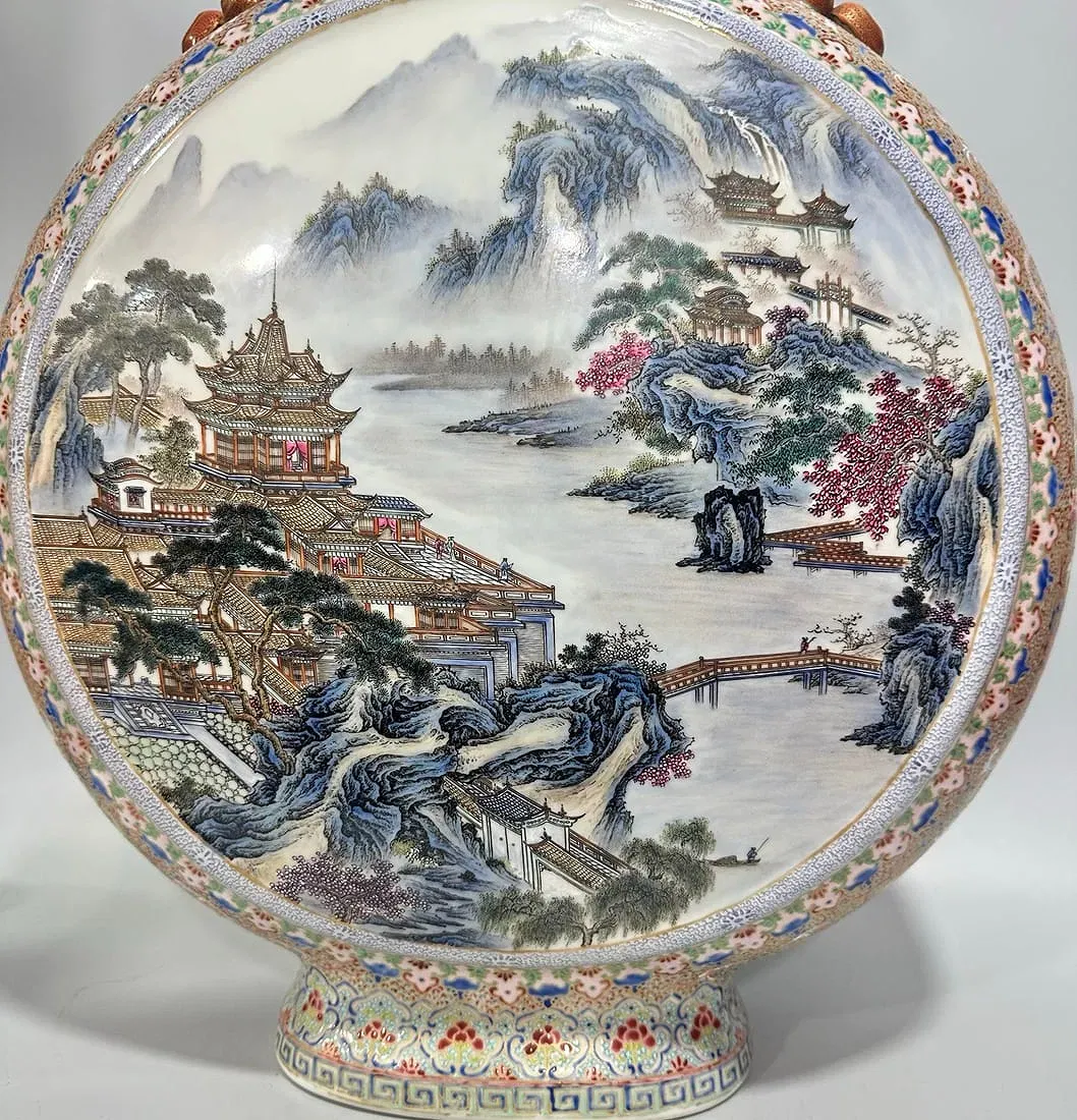 Chinese Famille Rose 'Qianlong Style' Moon Flask thumbnail 5