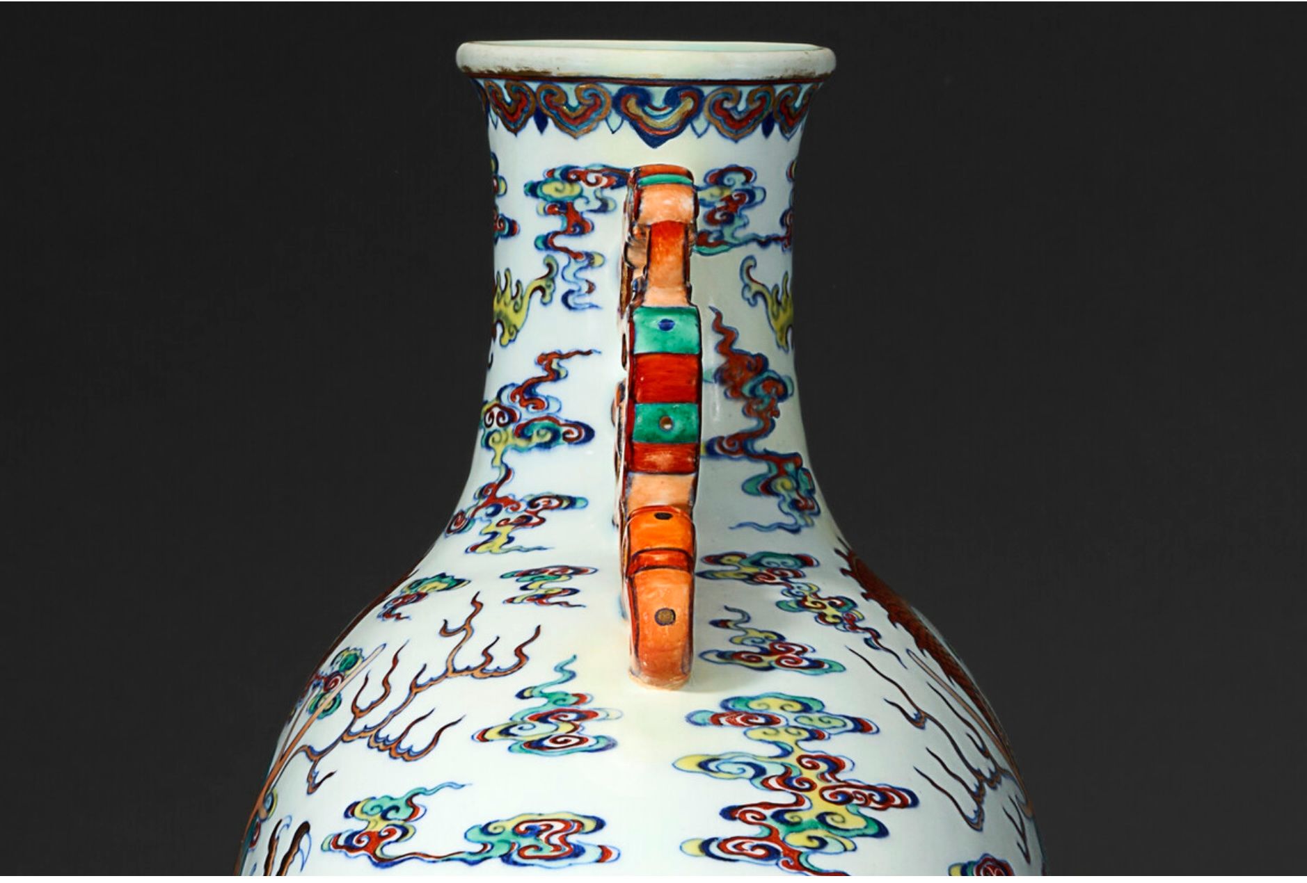 Chinese Republic Period Famille Rose Dragon and Deer-Head Vase thumbnail 3