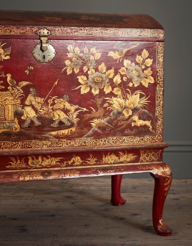 Chinese Export Chinoiserie Lacquer Cabinet on Stand thumbnail 6