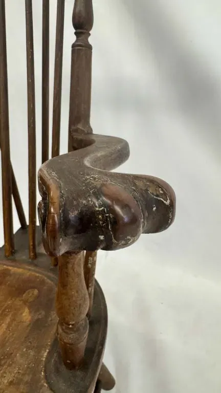 American Windsor Comb-Back Armchair, Period Maple and Pine thumbnail 4