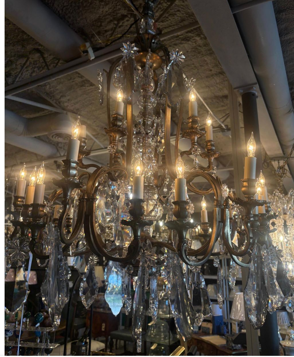 French Louis XV Style Gilt Bronze and Cut Crystal Chandelier thumbnail 6