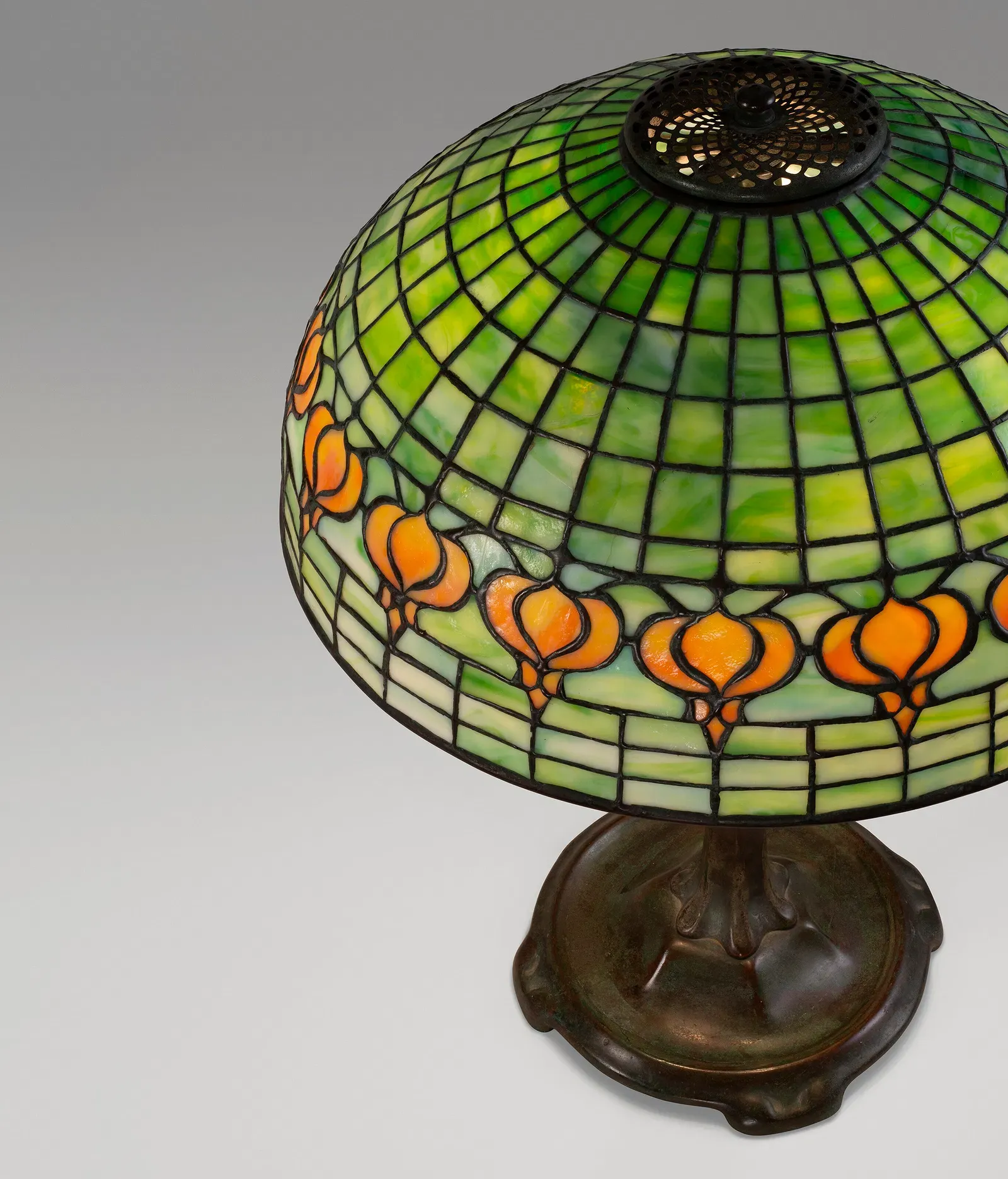 American Art Nouveau Style Leaded Glass Table Lamp with Bronze Base thumbnail 2