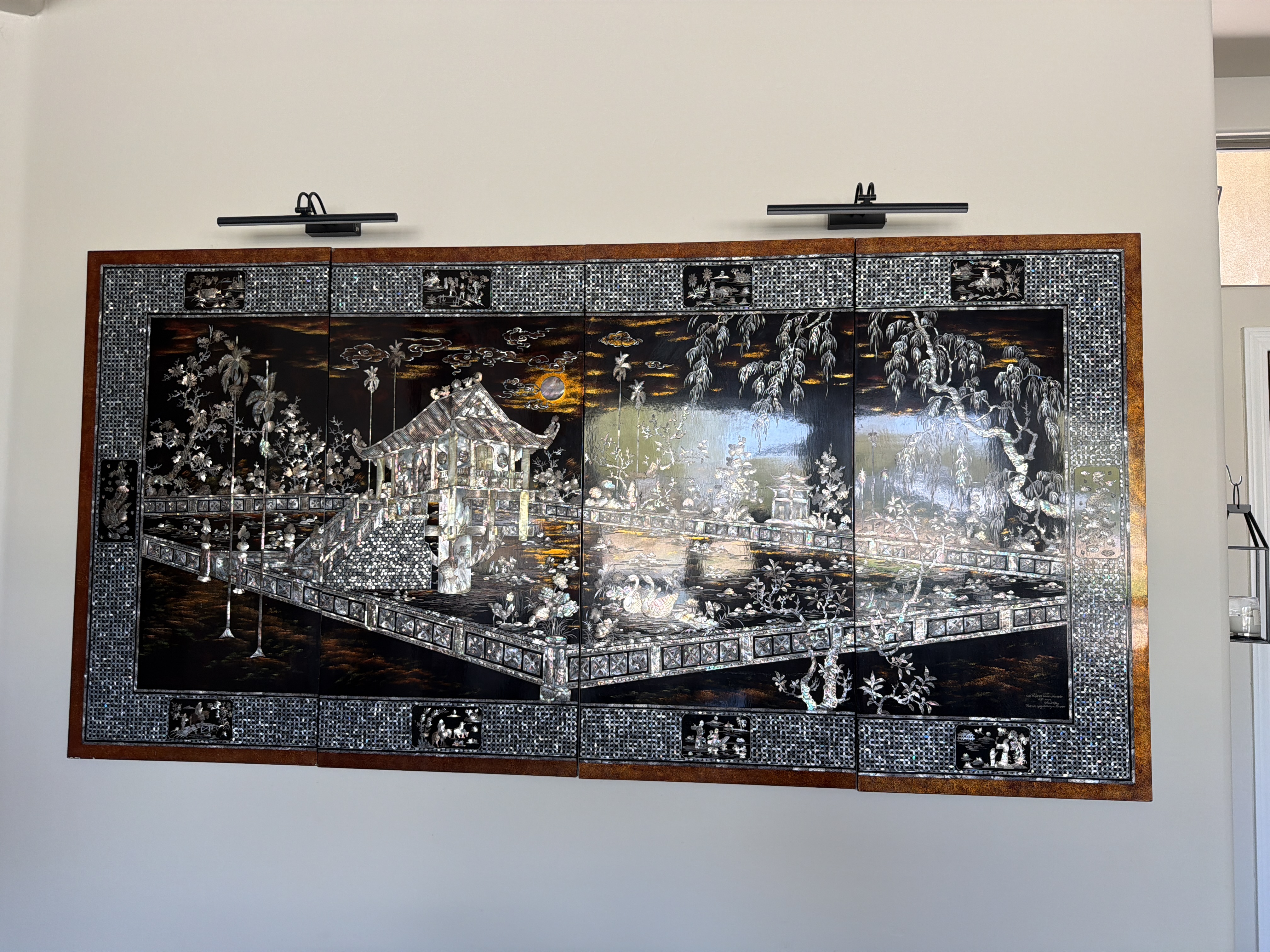 Chinese Lacquer Mother-of-Pearl Inlay Screen