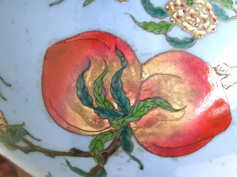 Chinese Qianlong Style Famille Rose Peach Vase thumbnail 5